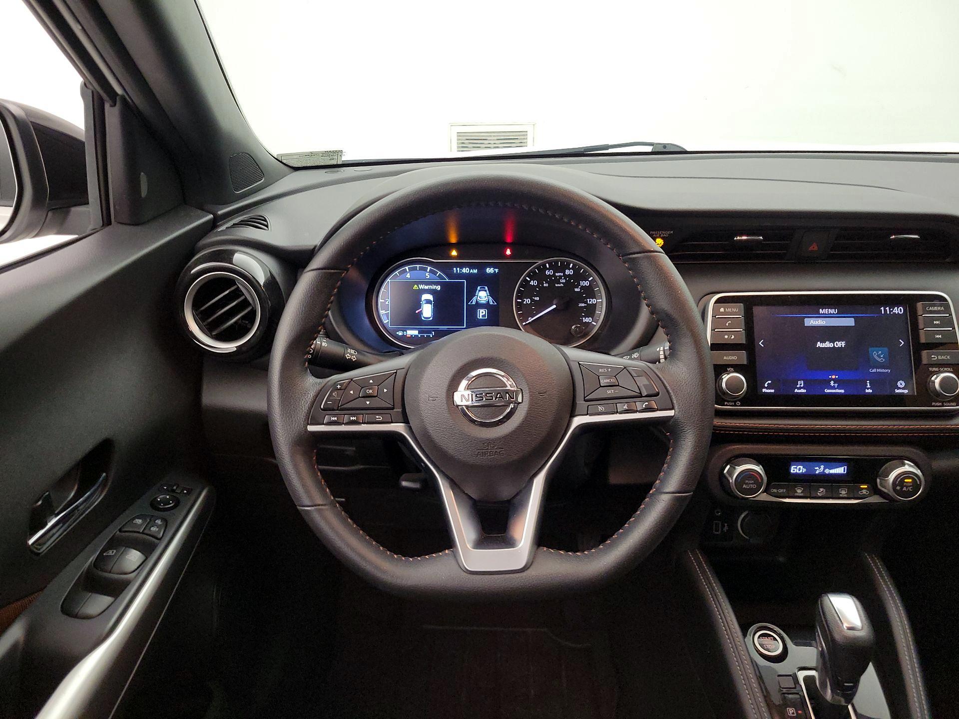 Thumbnail: 2020 Nissan Kicks - 10