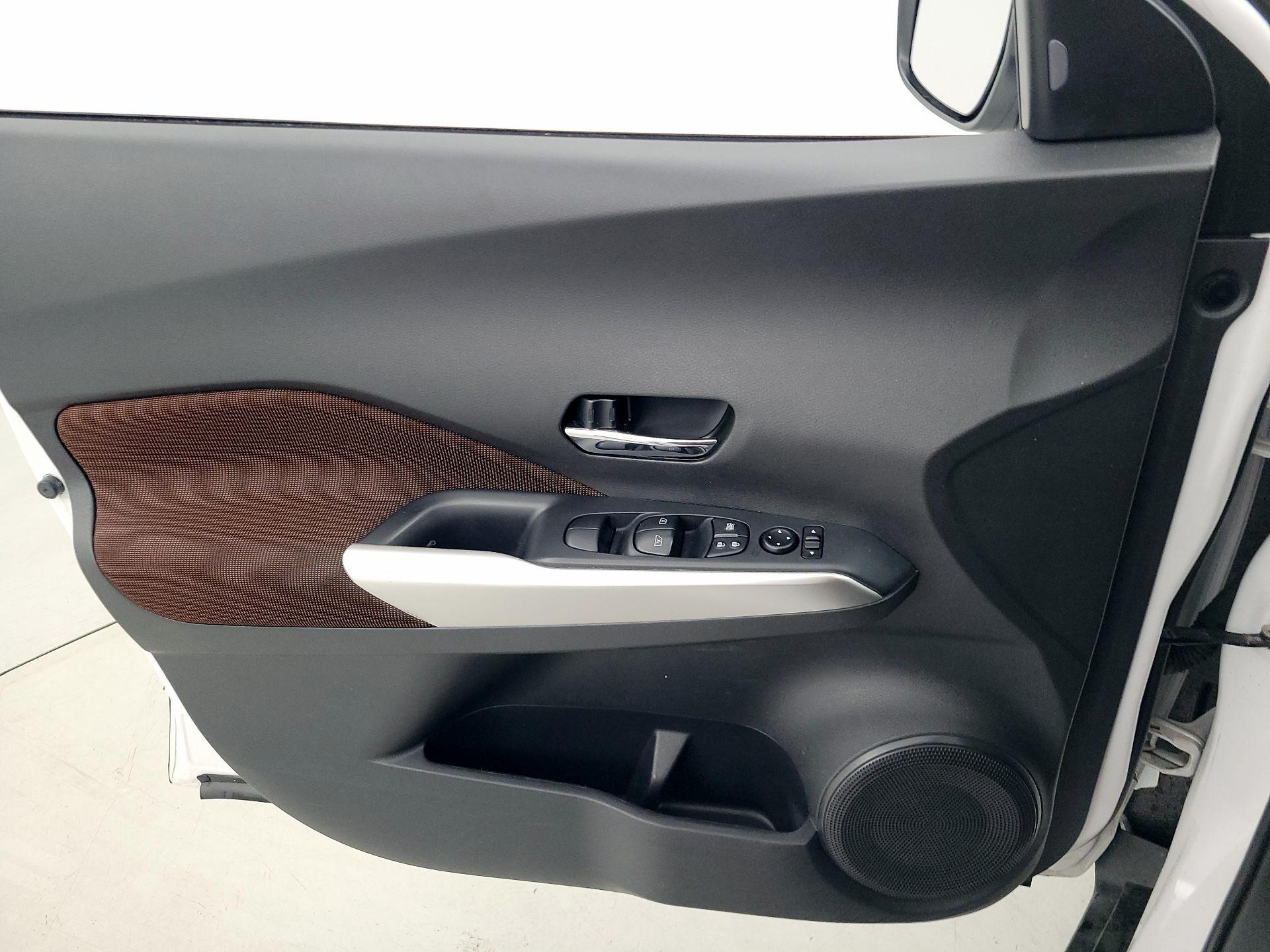 Thumbnail: 2020 Nissan Kicks - 12