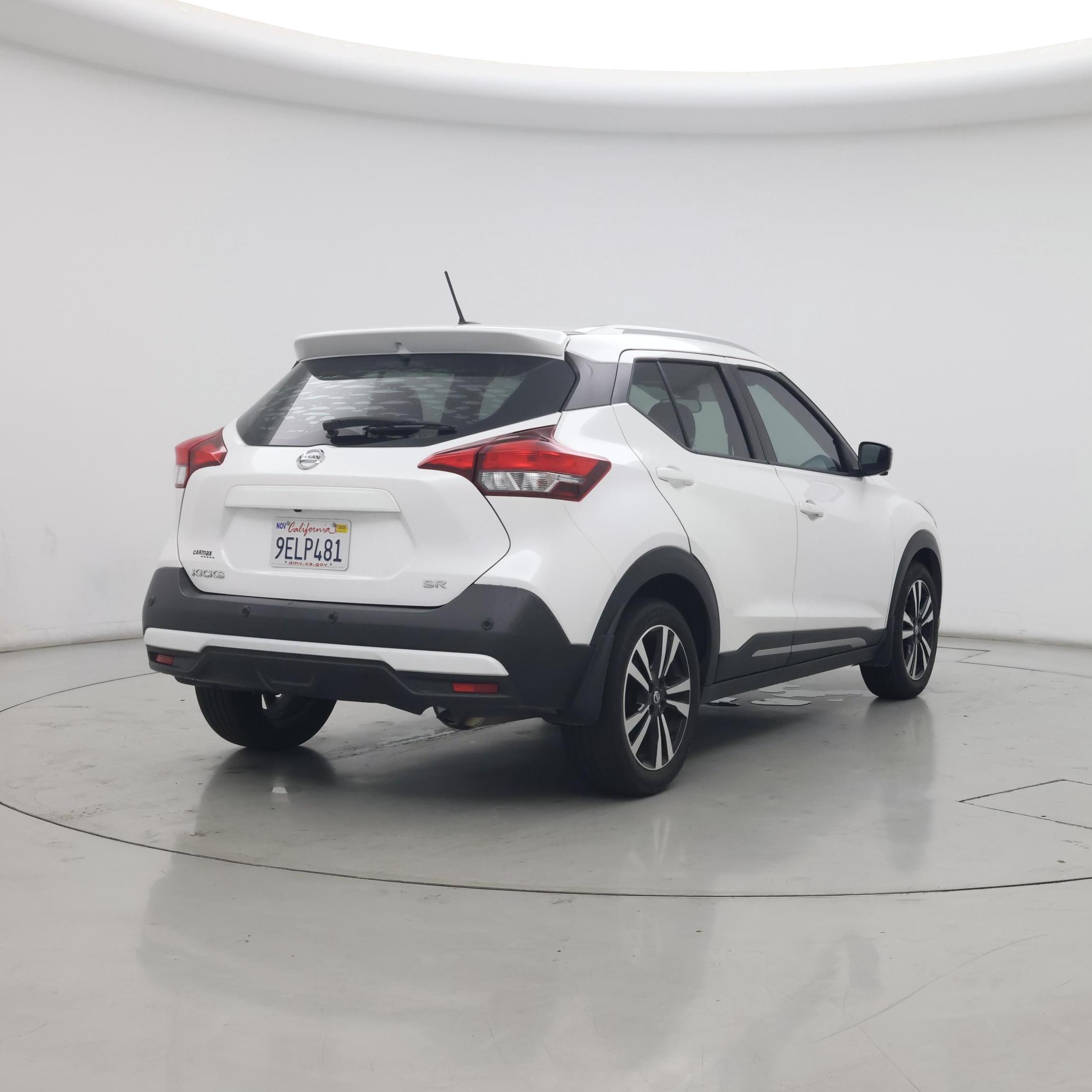 Thumbnail: 2020 Nissan Kicks - 8