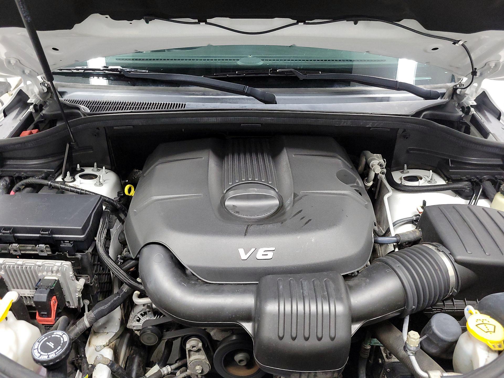 Thumbnail: 2015 Jeep Grand Cherokee - 20