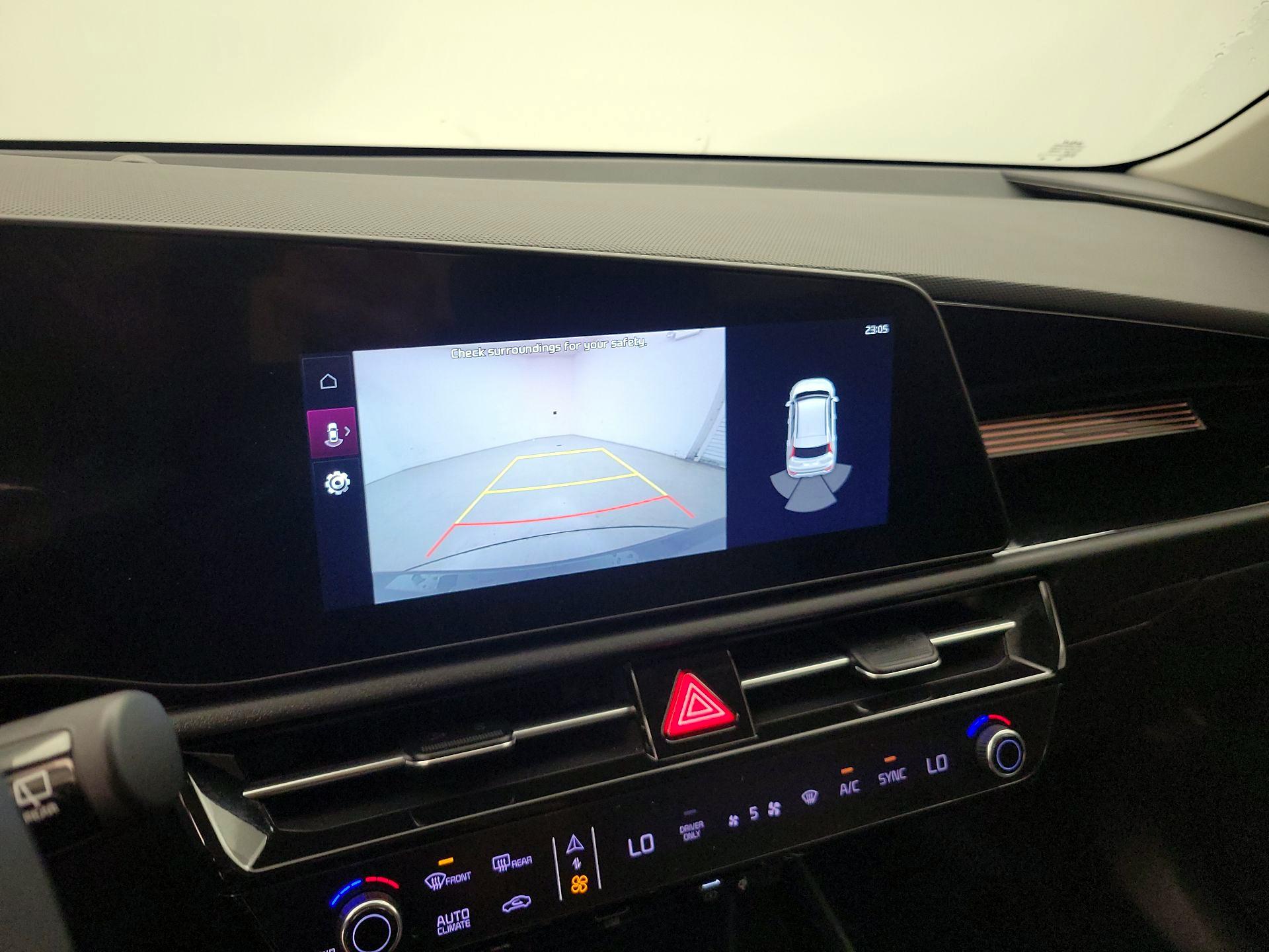 Thumbnail: 2023 Kia Niro - 14