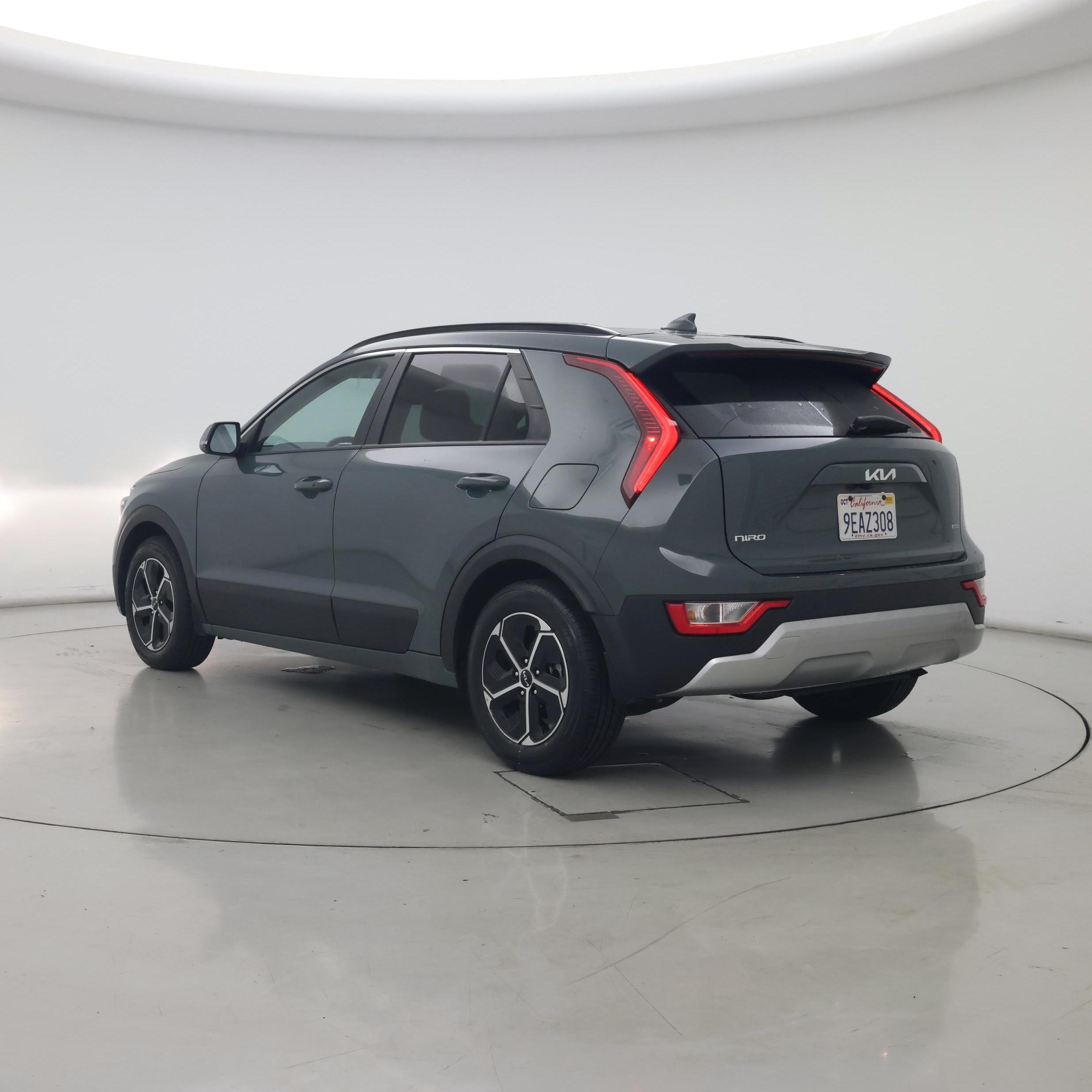 Thumbnail: 2023 Kia Niro - 2