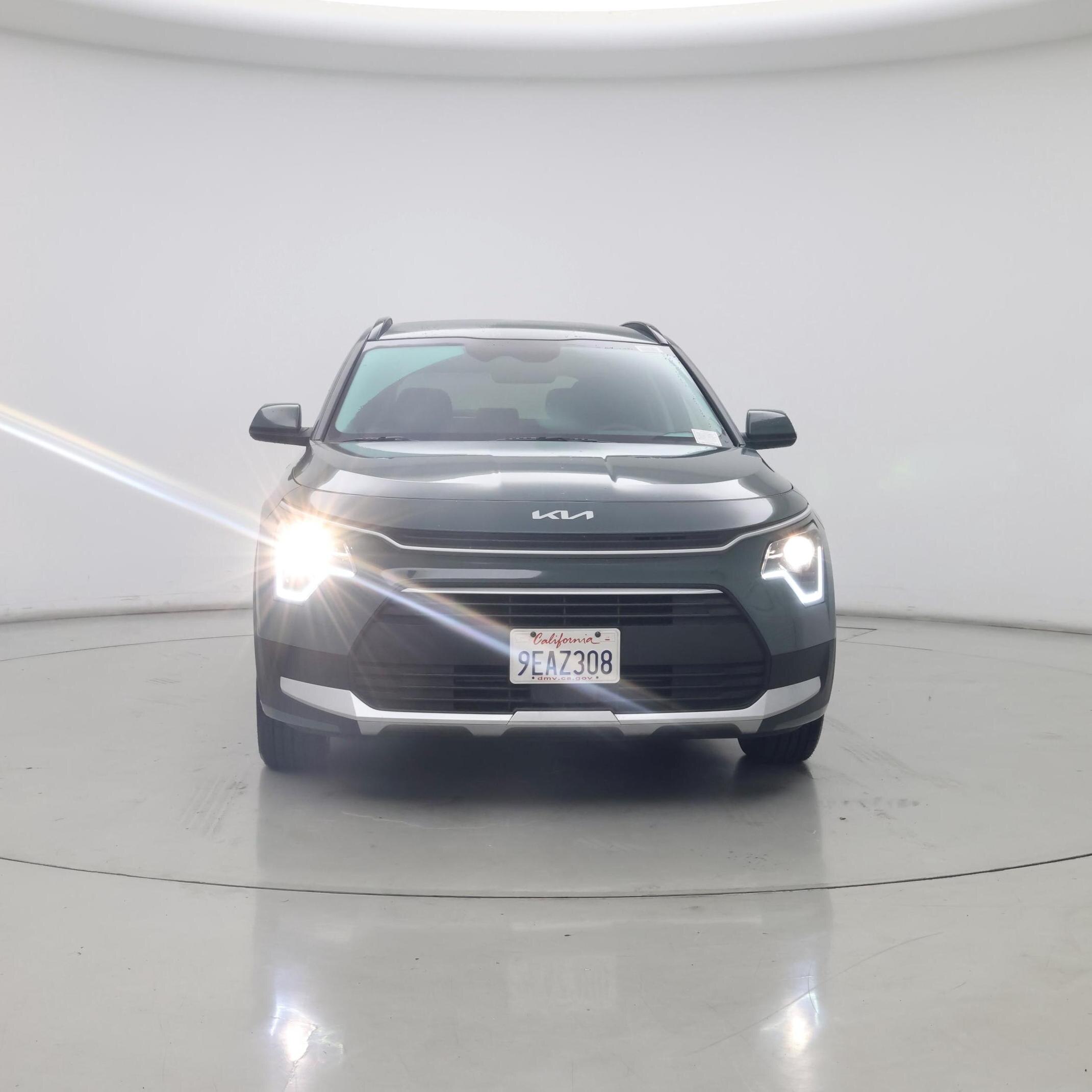 Thumbnail: 2023 Kia Niro - 5