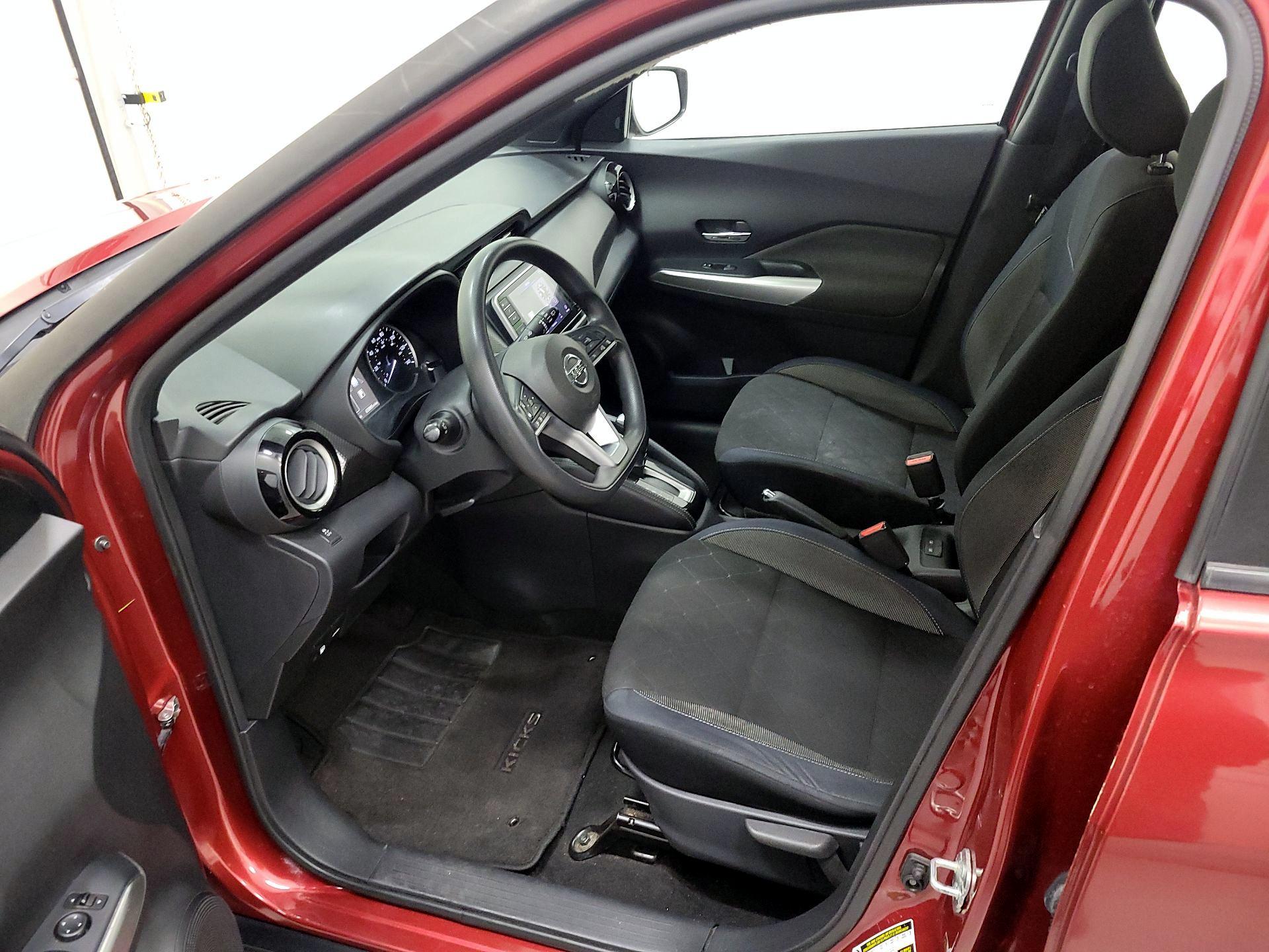 Thumbnail: 2018 Nissan Kicks - 11