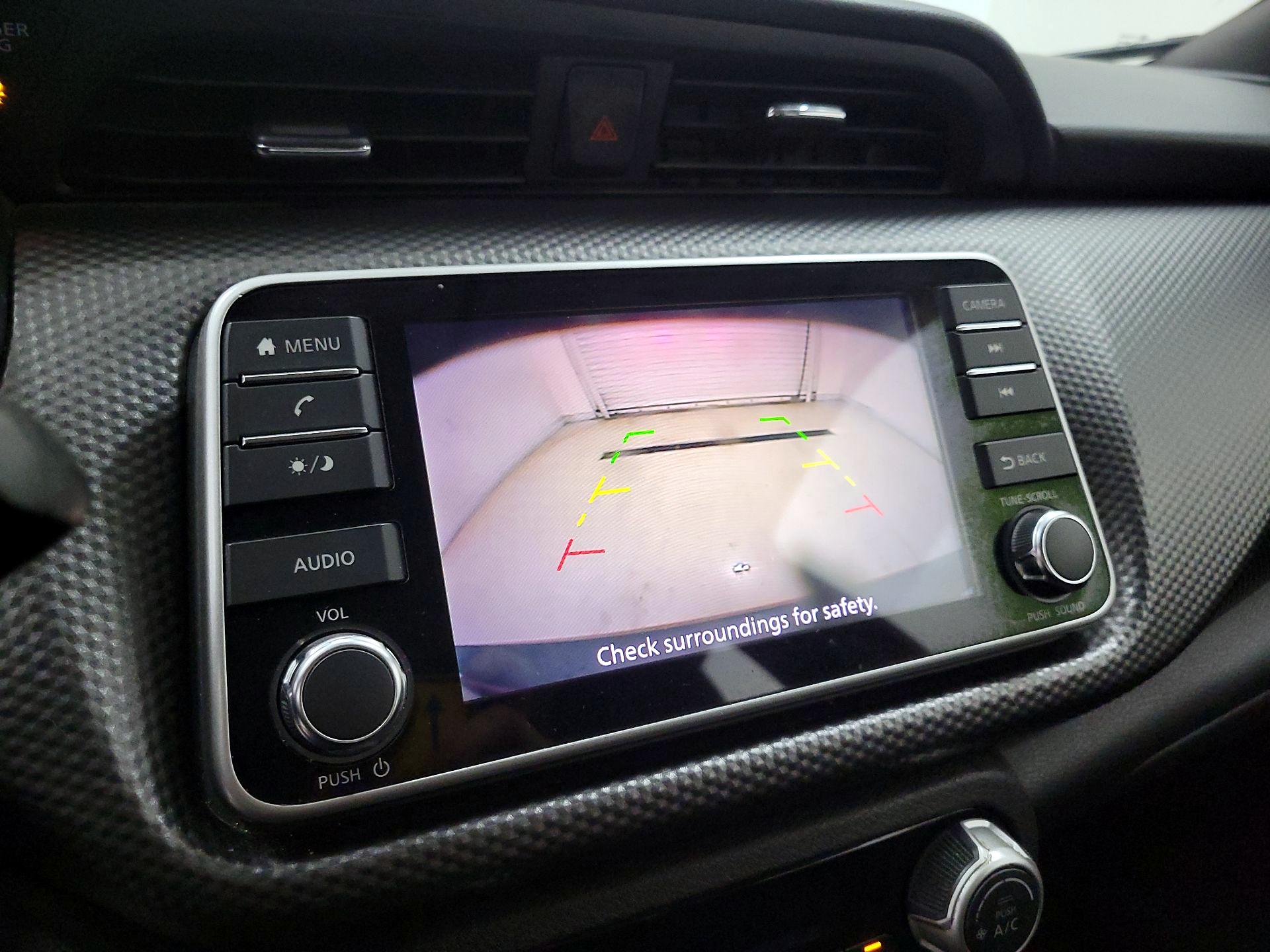 Thumbnail: 2018 Nissan Kicks - 14