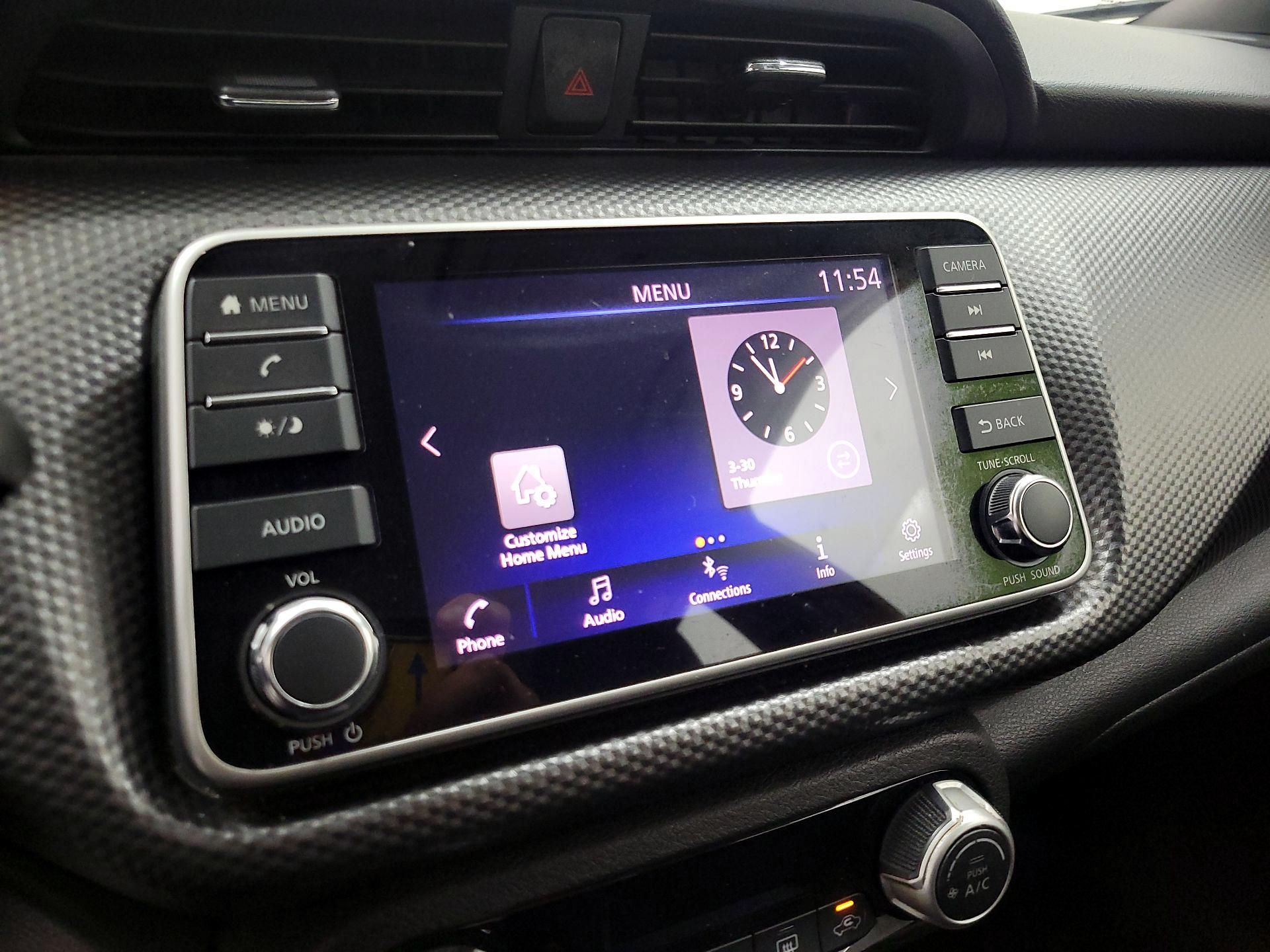 Thumbnail: 2018 Nissan Kicks - 15