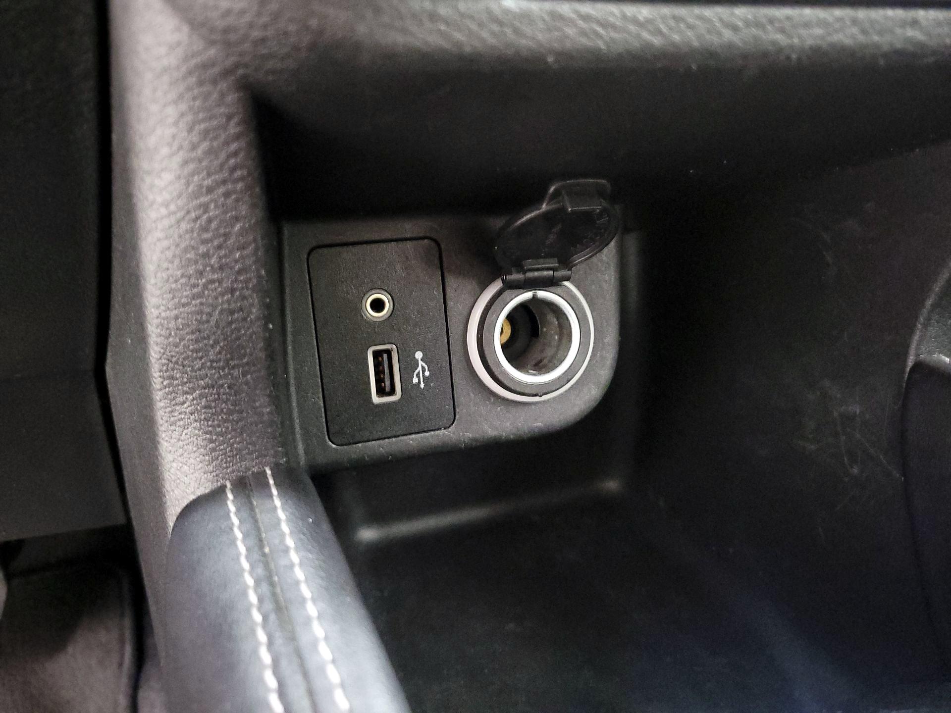 Thumbnail: 2018 Nissan Kicks - 18