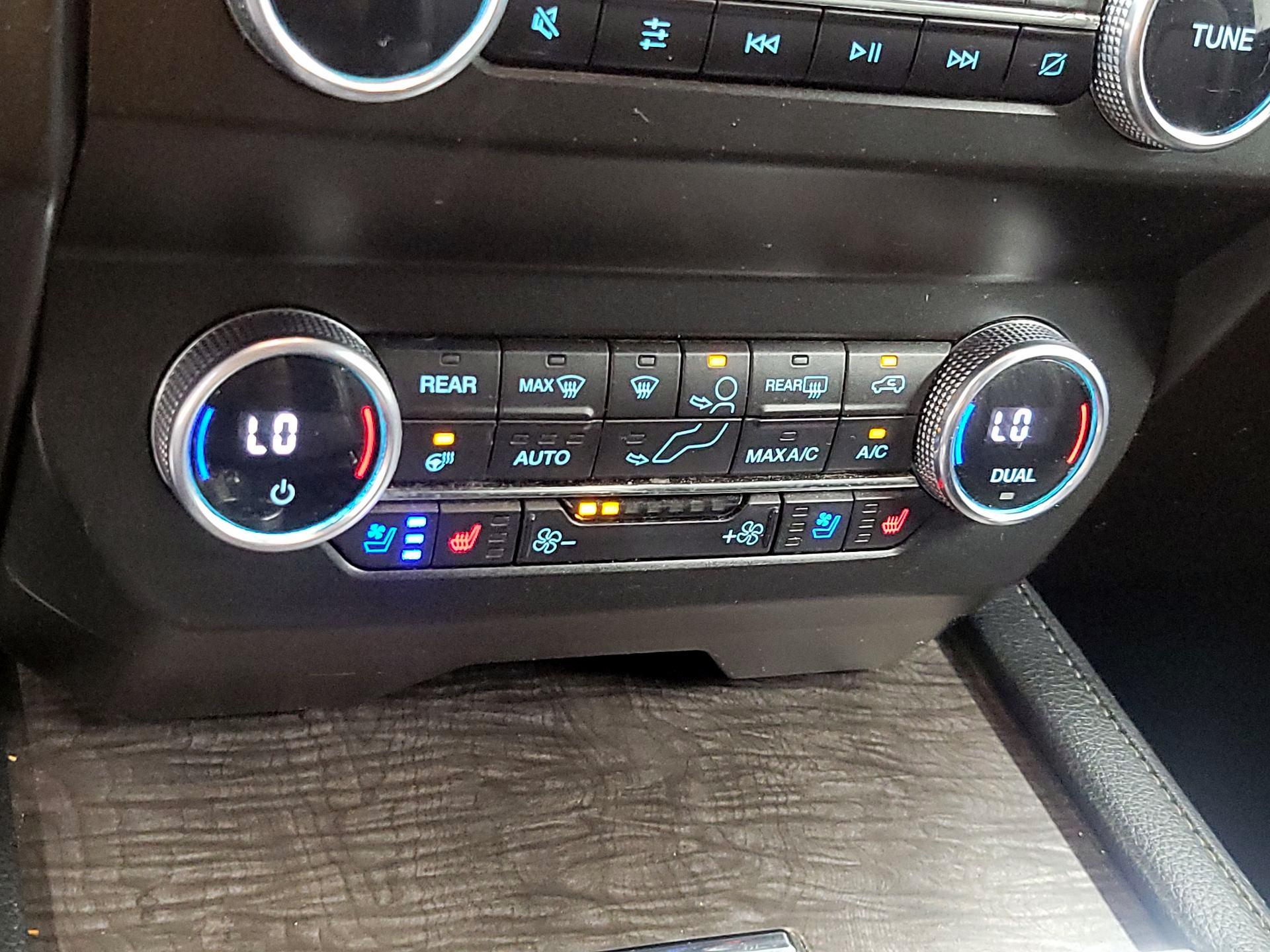 Thumbnail: 2021 Ford Expedition - 15