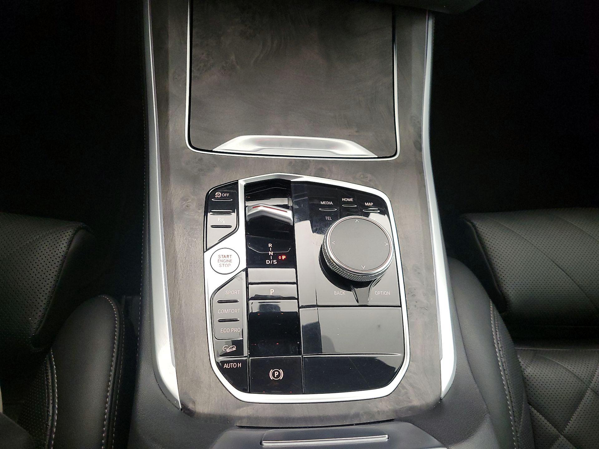 Thumbnail: 2024 BMW X5 - 17