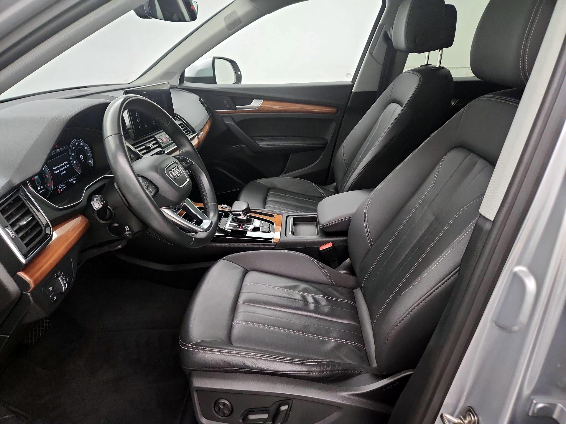 Thumbnail: 2022 Audi Q5 - 11