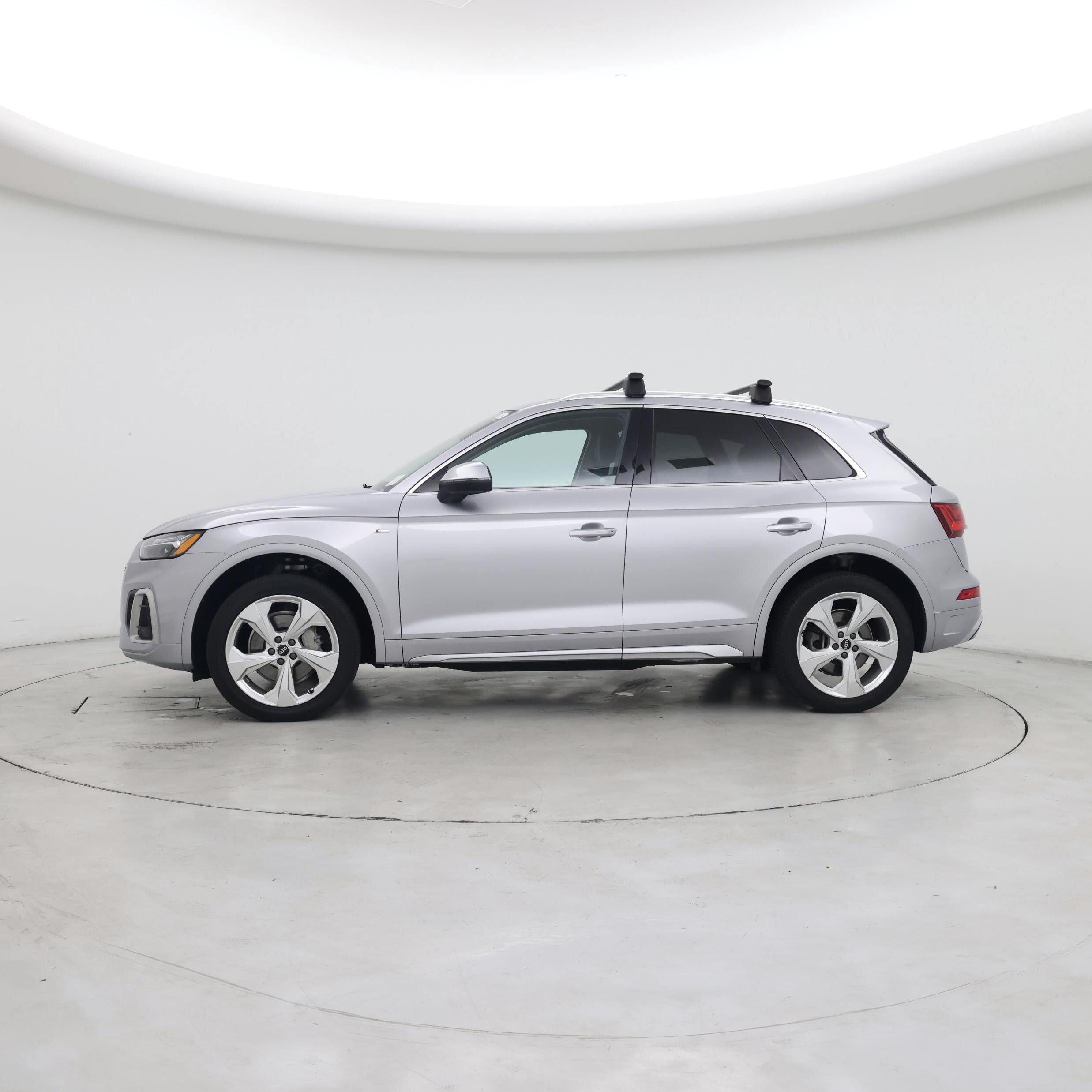 Thumbnail: 2022 Audi Q5 - 3
