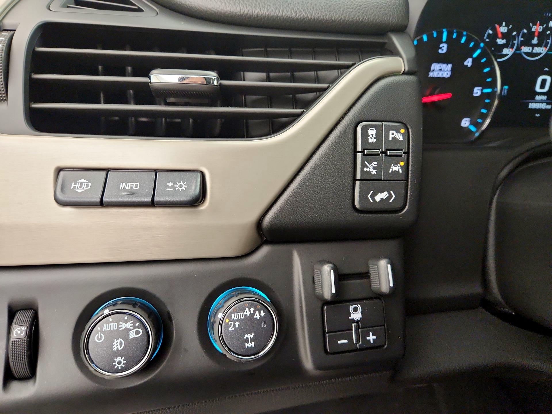 Thumbnail: 2018 GMC Yukon XL - 13