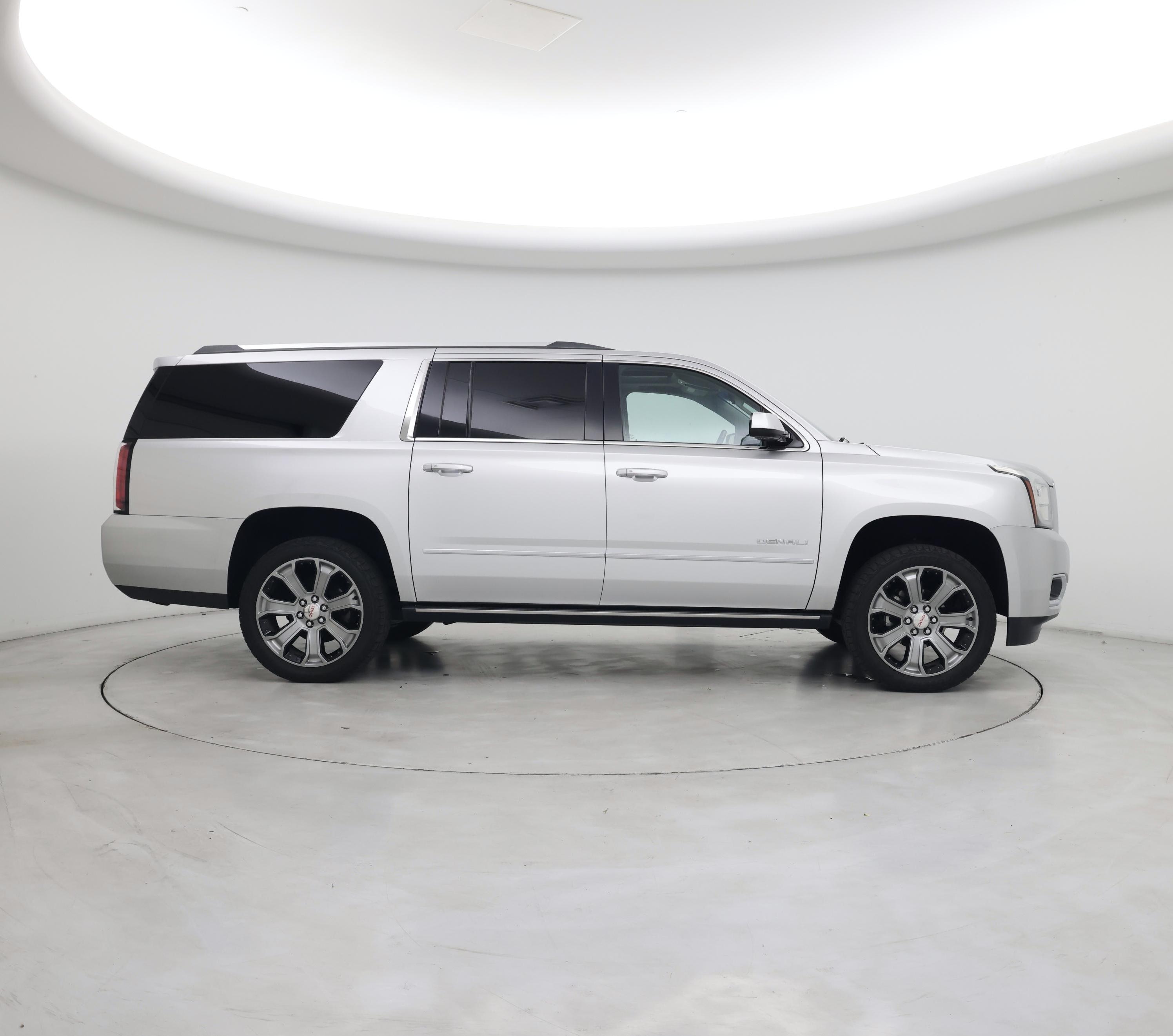 Thumbnail: 2018 GMC Yukon XL - 7