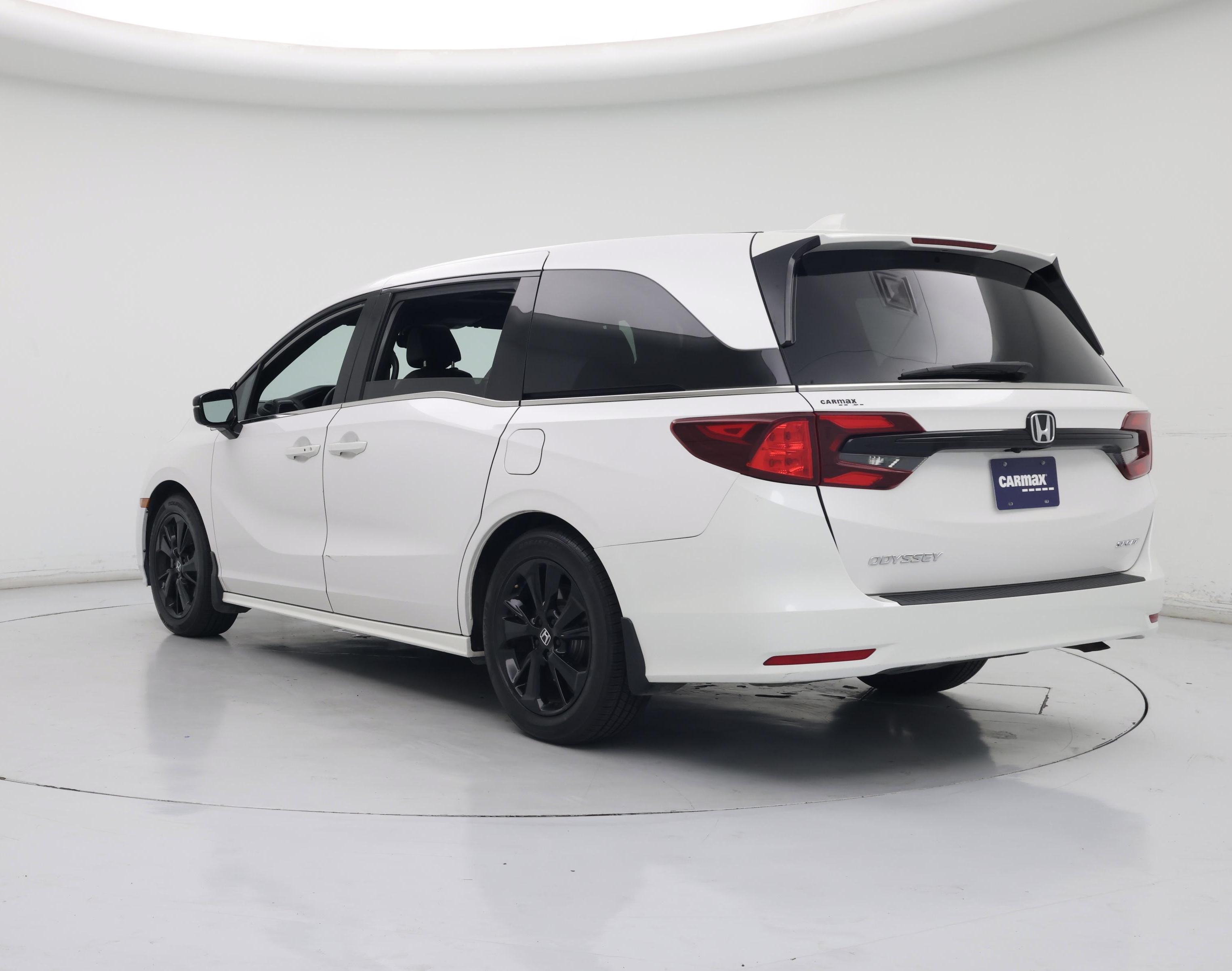 Thumbnail: 2023 Honda Odyssey - 2