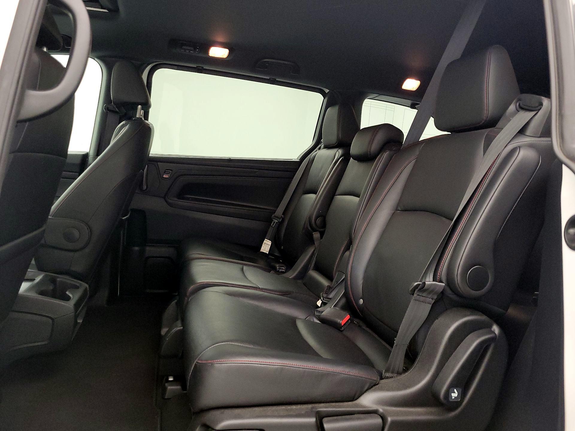 Thumbnail: 2023 Honda Odyssey - 20
