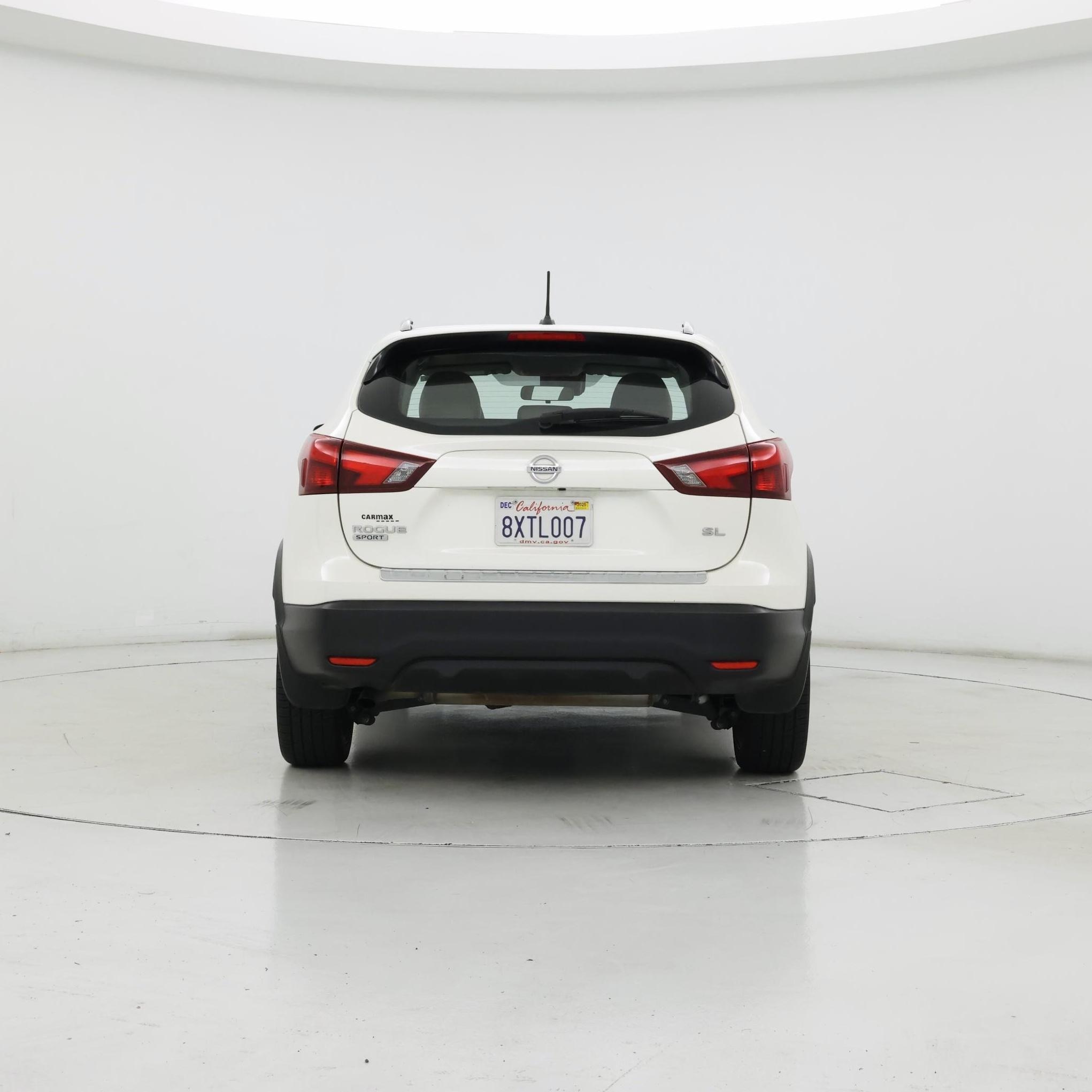 Thumbnail: 2017 Nissan Rogue Sport - 6