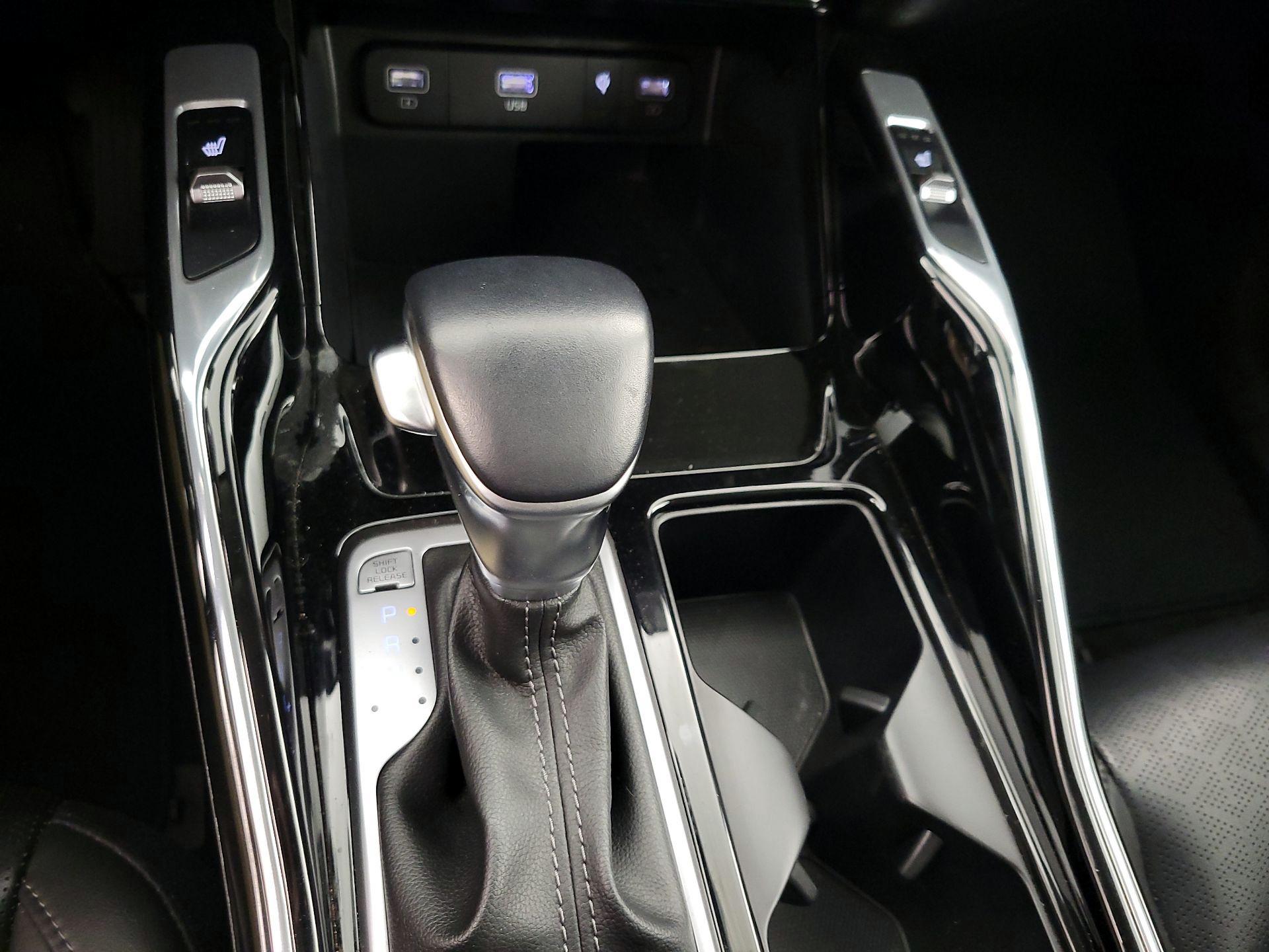Thumbnail: 2023 Kia Sorento - 18