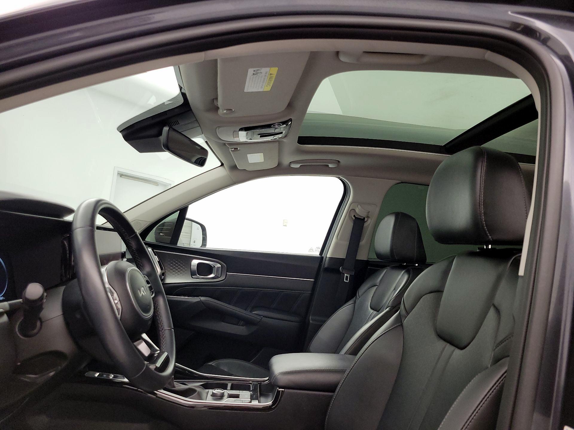 Thumbnail: 2023 Kia Sorento - 20