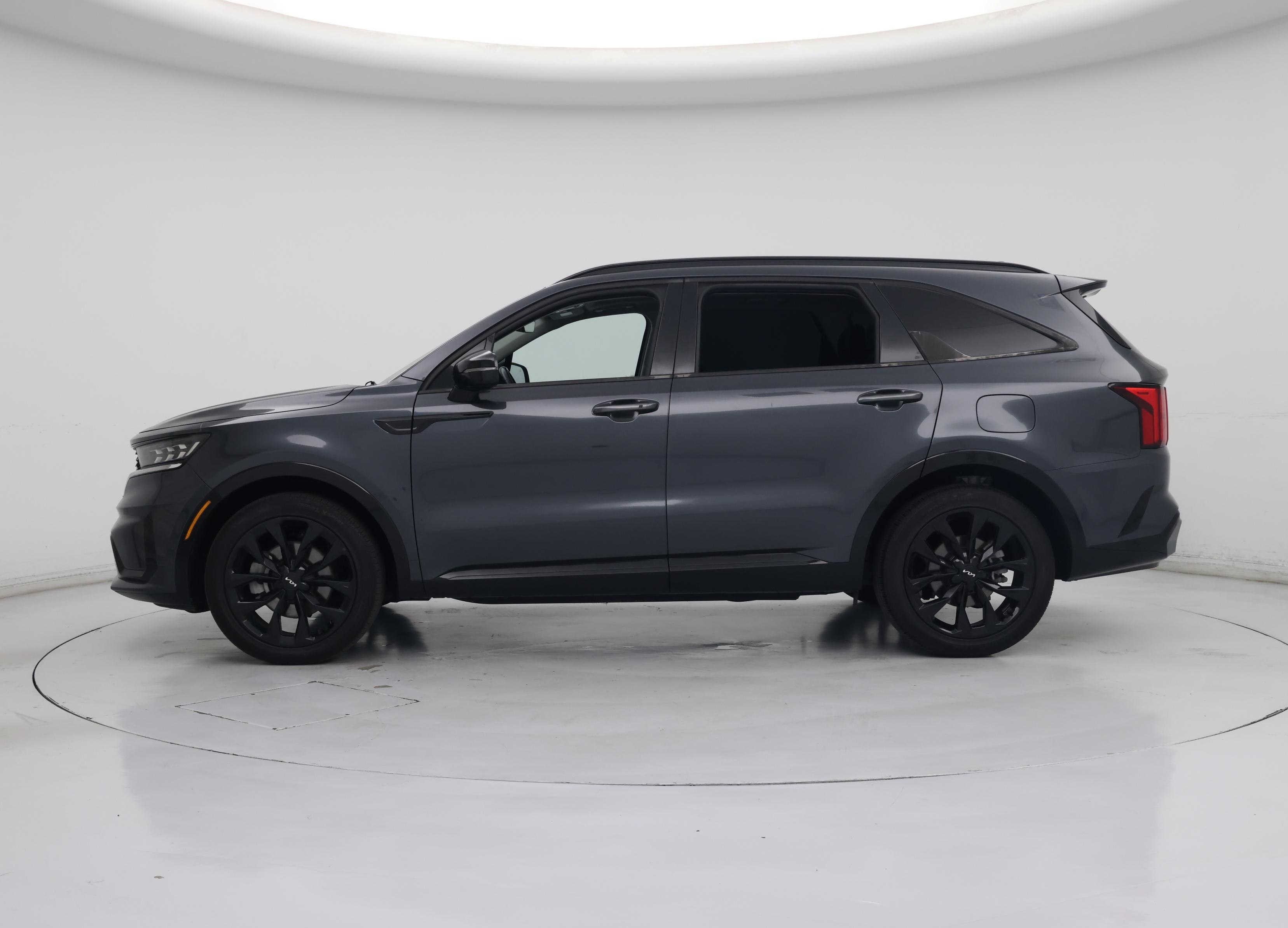 Thumbnail: 2023 Kia Sorento - 3