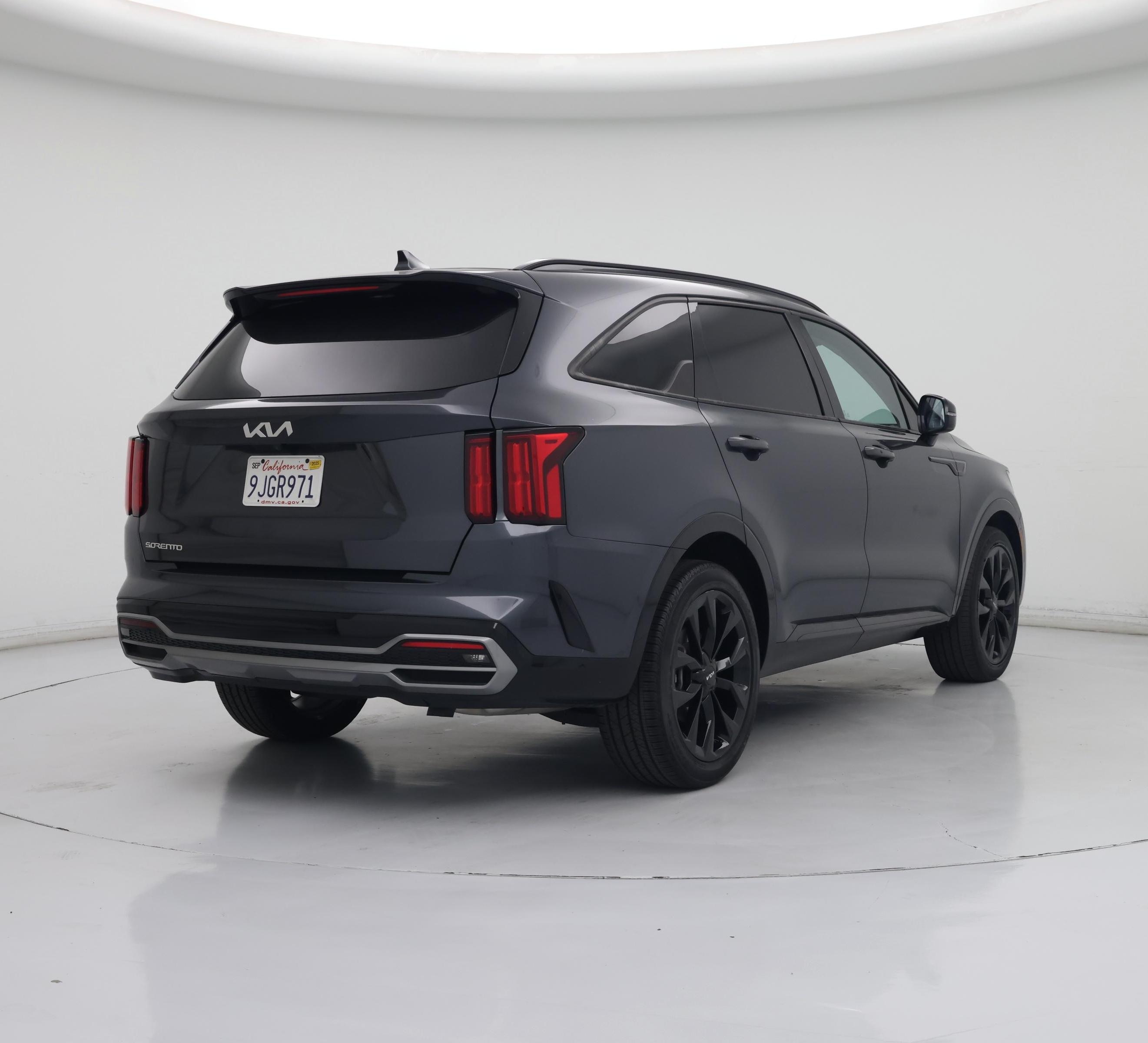 Thumbnail: 2023 Kia Sorento - 8