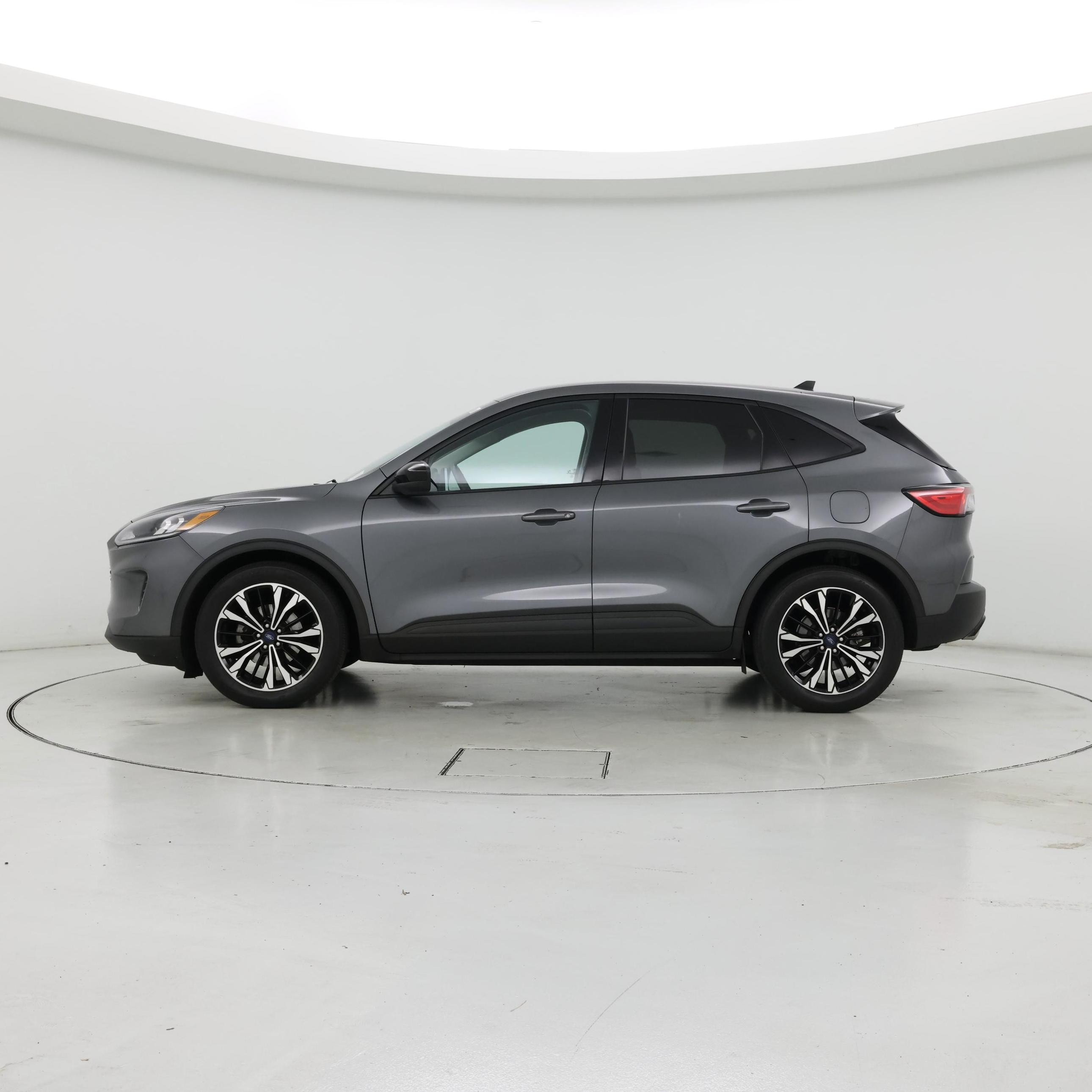 Thumbnail: 2022 Ford Escape - 3