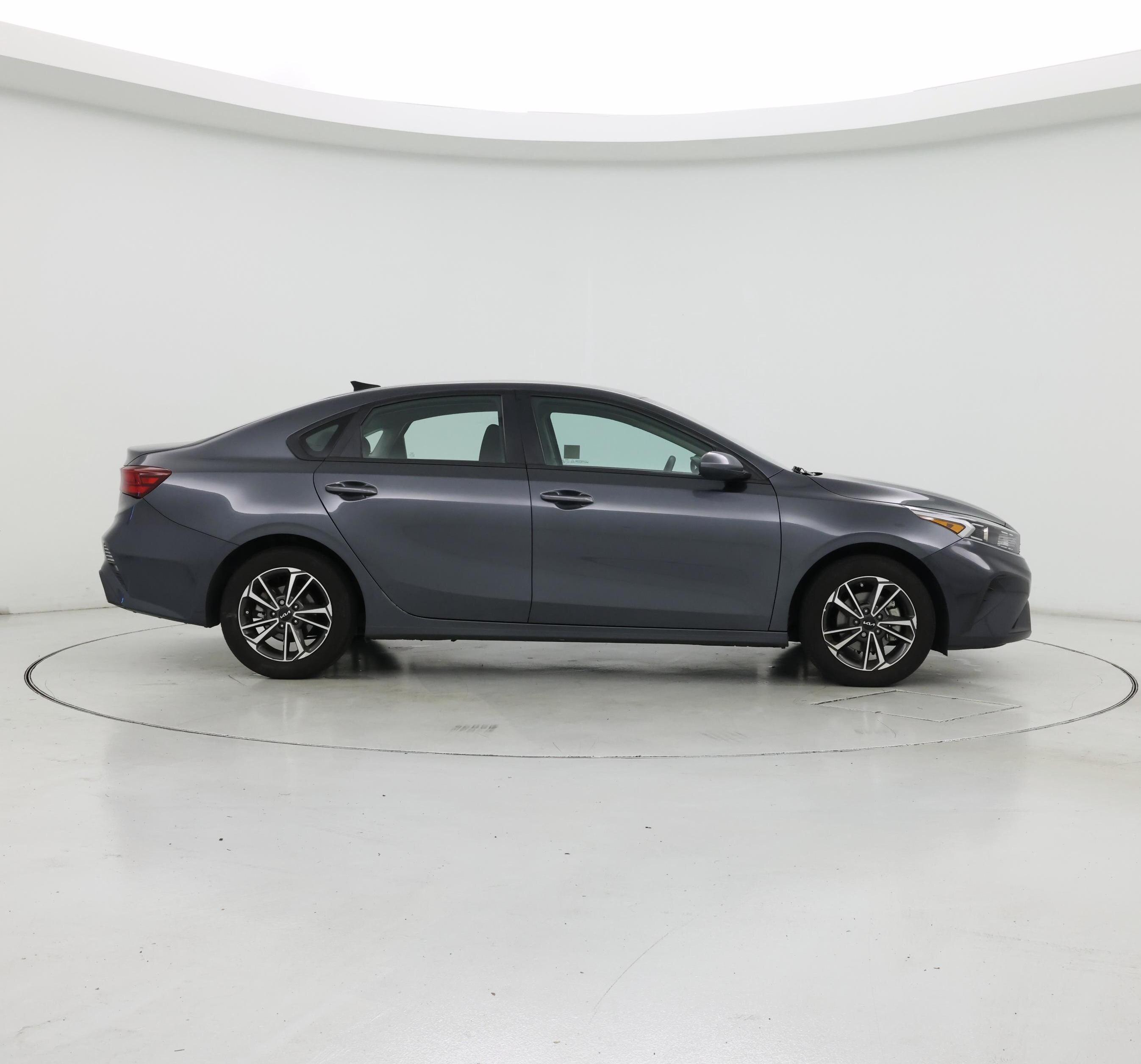 Thumbnail: 2023 Kia Forte - 7