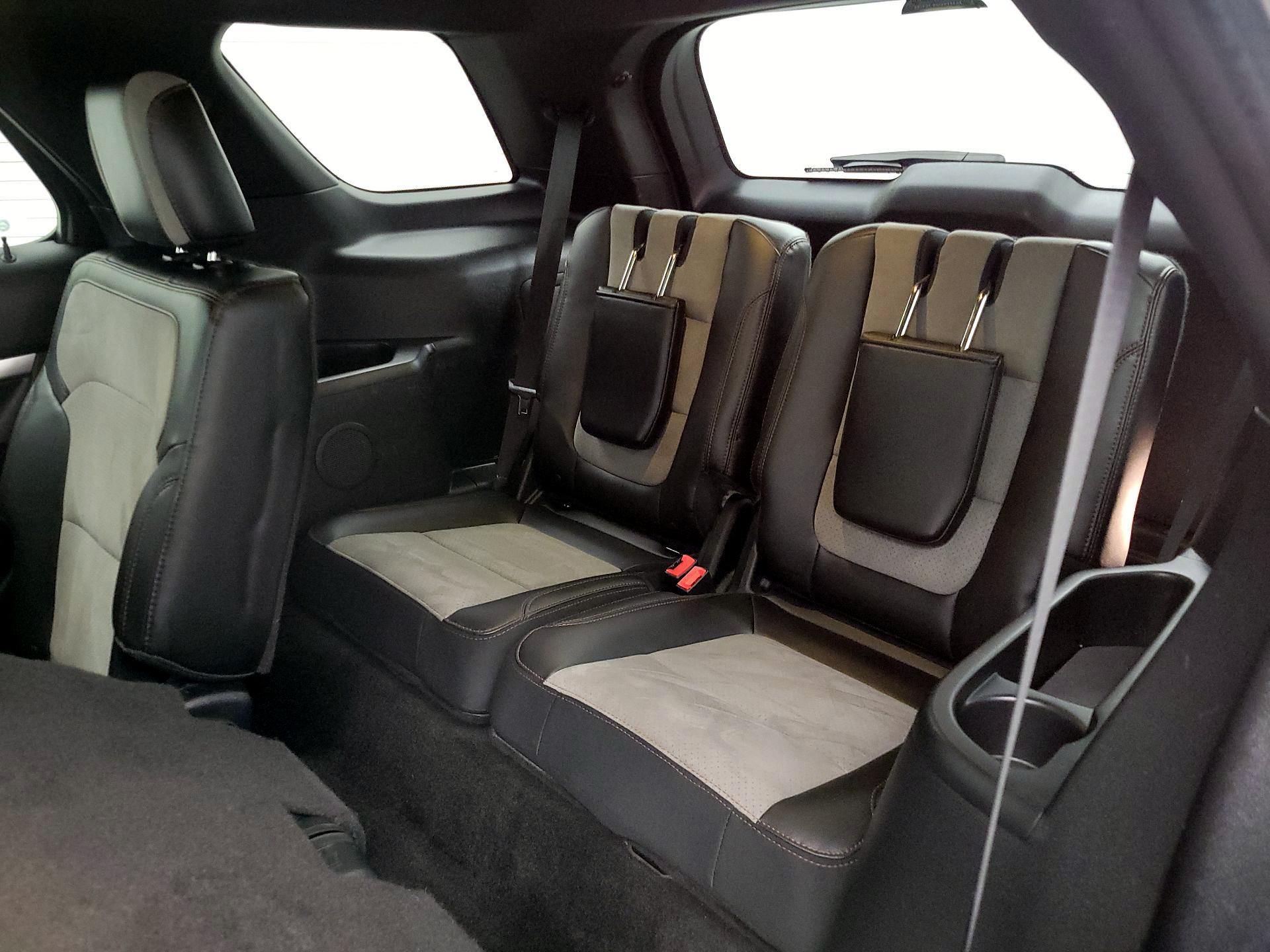 Thumbnail: 2017 Ford Explorer - 18