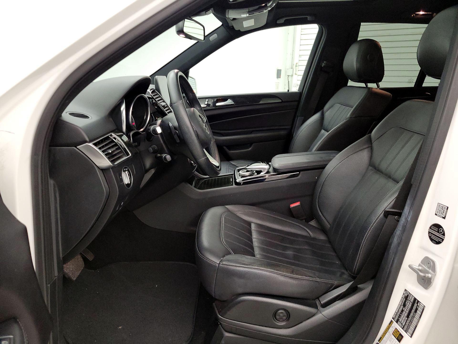 Thumbnail: 2017 Mercedes-Benz GLE - 11