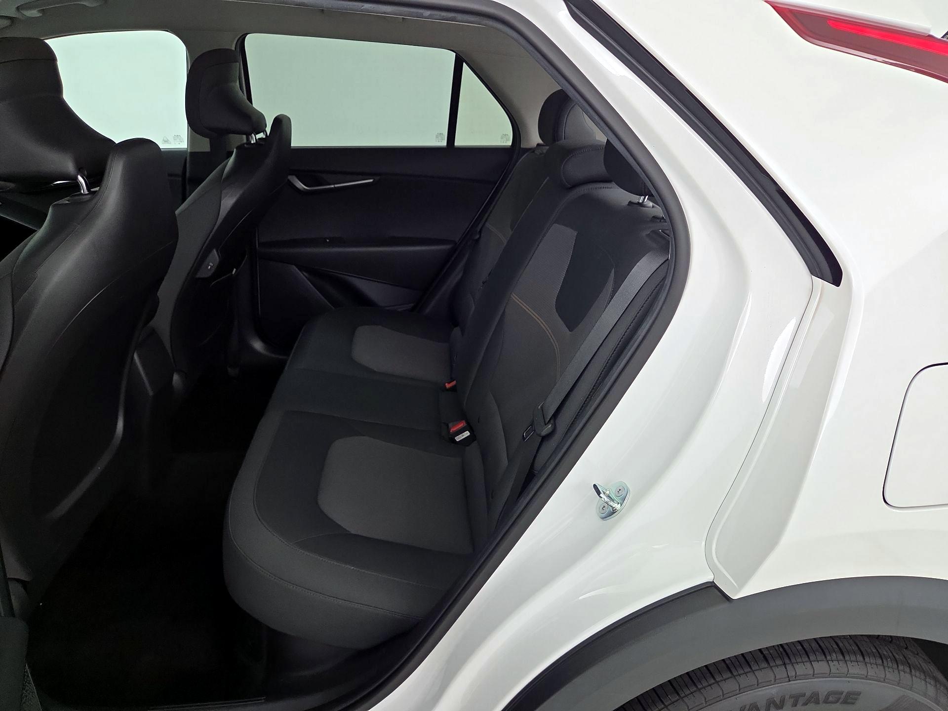 Thumbnail: 2024 Kia Niro - 19