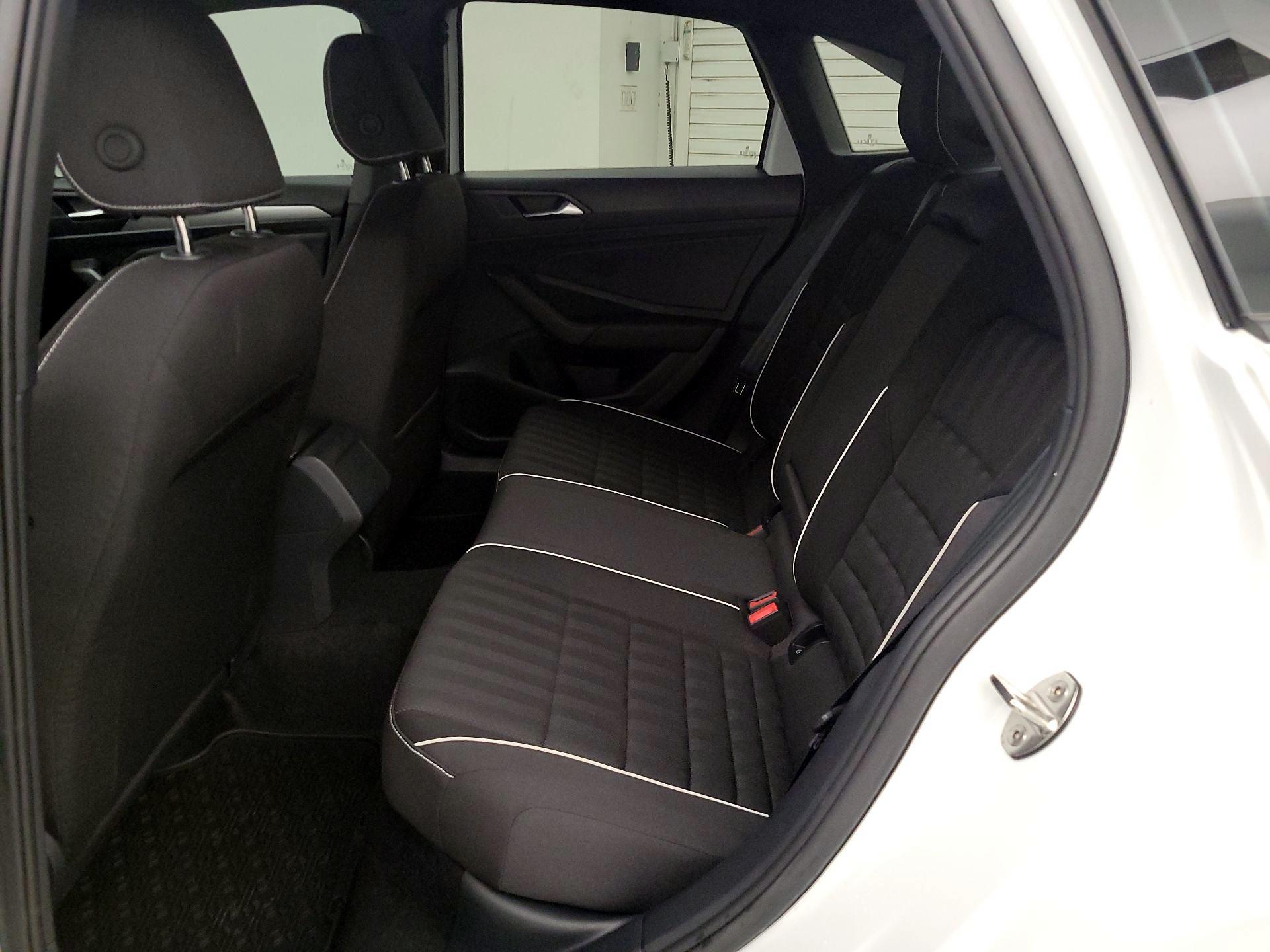 Thumbnail: 2024 Volkswagen Jetta - 19