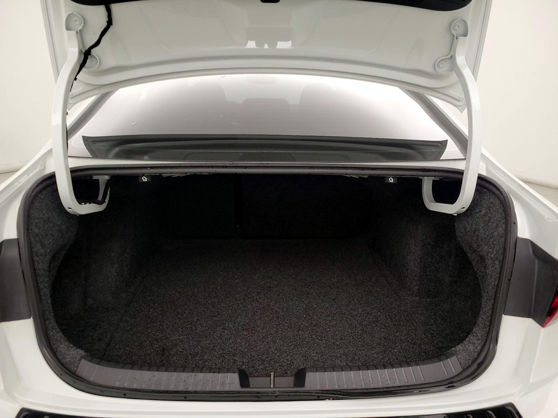 Thumbnail: 2024 Volkswagen Jetta - 20