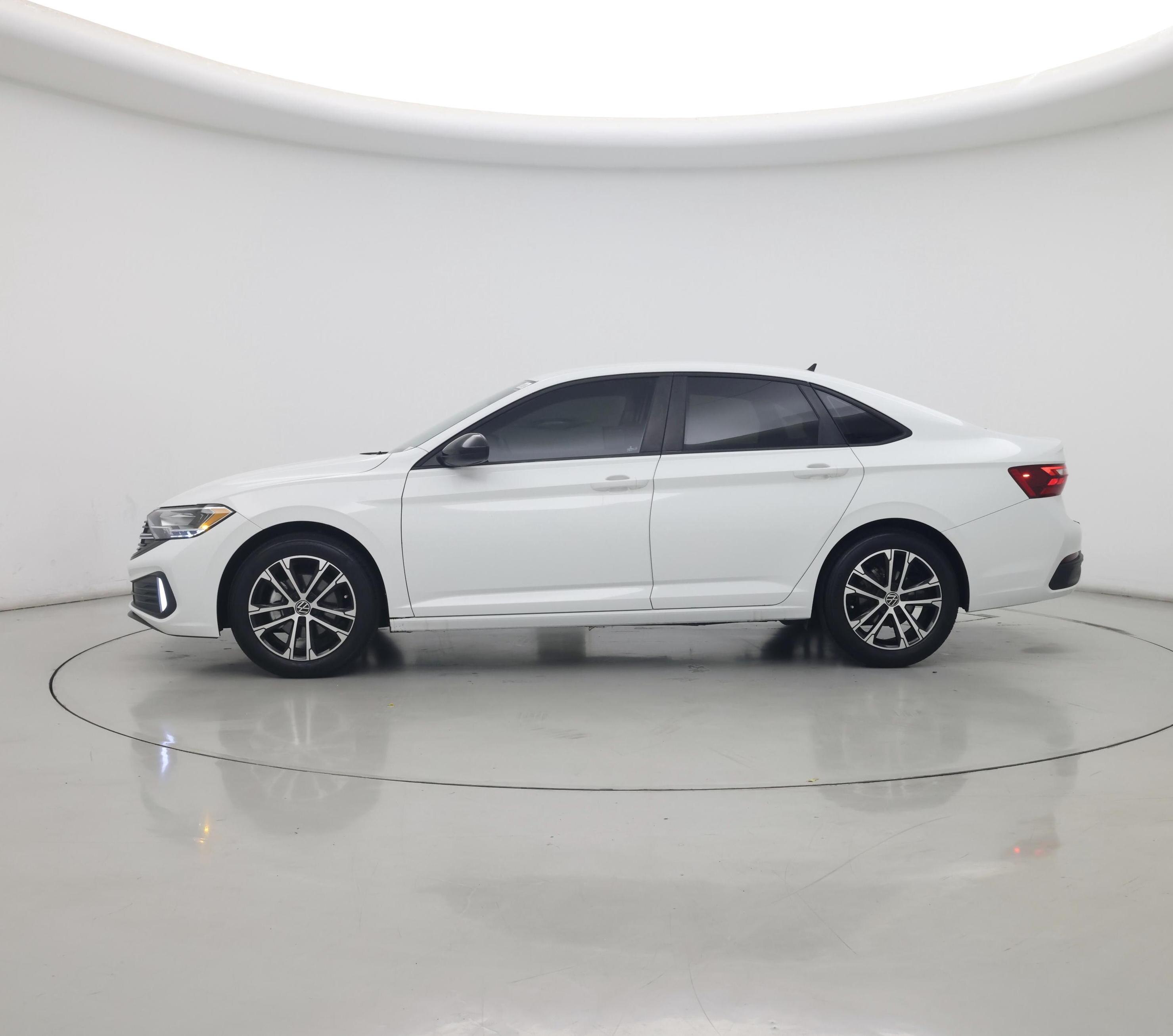 Thumbnail: 2024 Volkswagen Jetta - 3