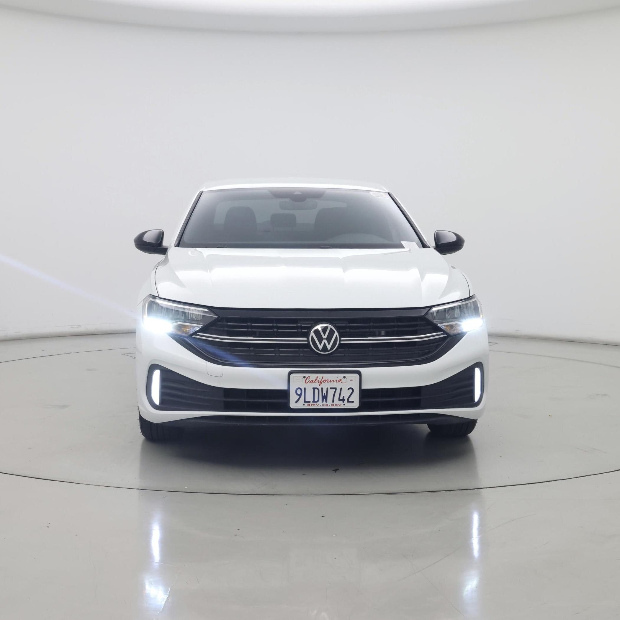 Thumbnail: 2024 Volkswagen Jetta - 5