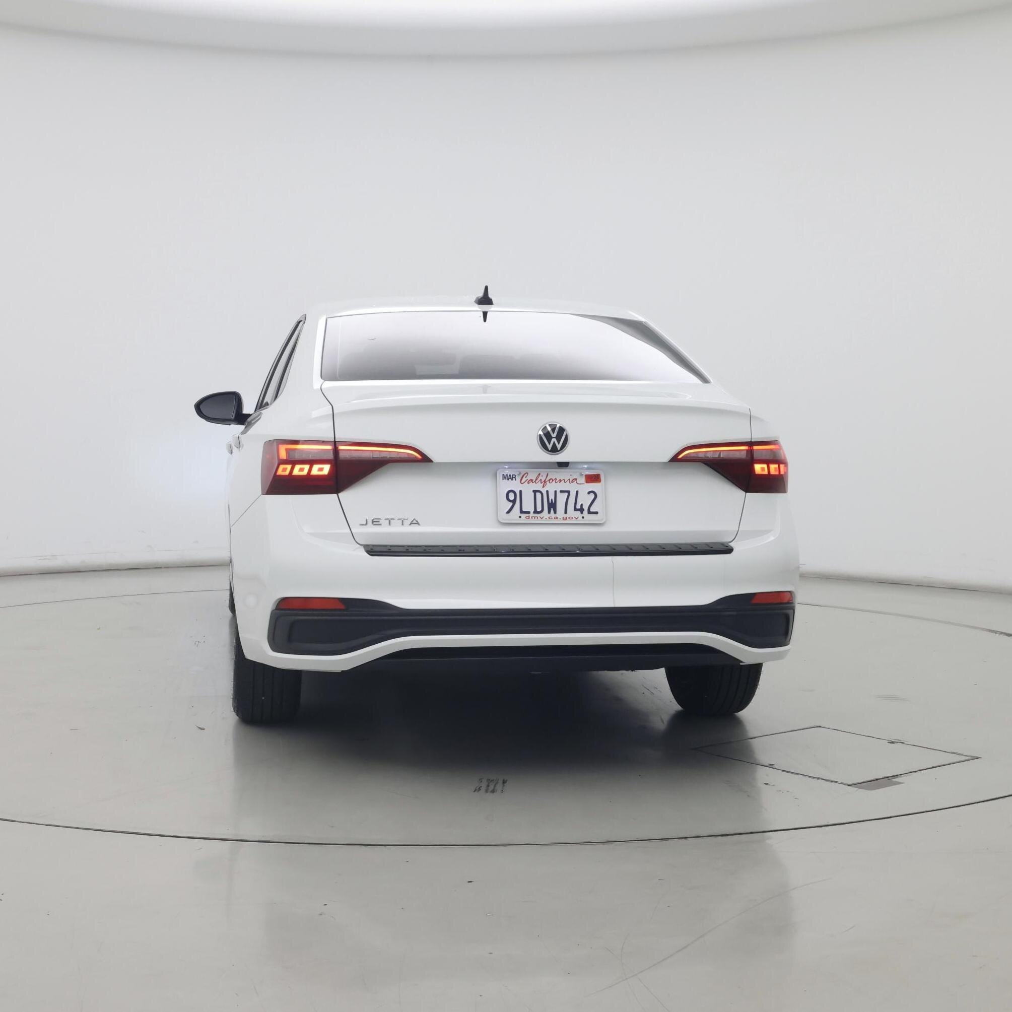 Thumbnail: 2024 Volkswagen Jetta - 6