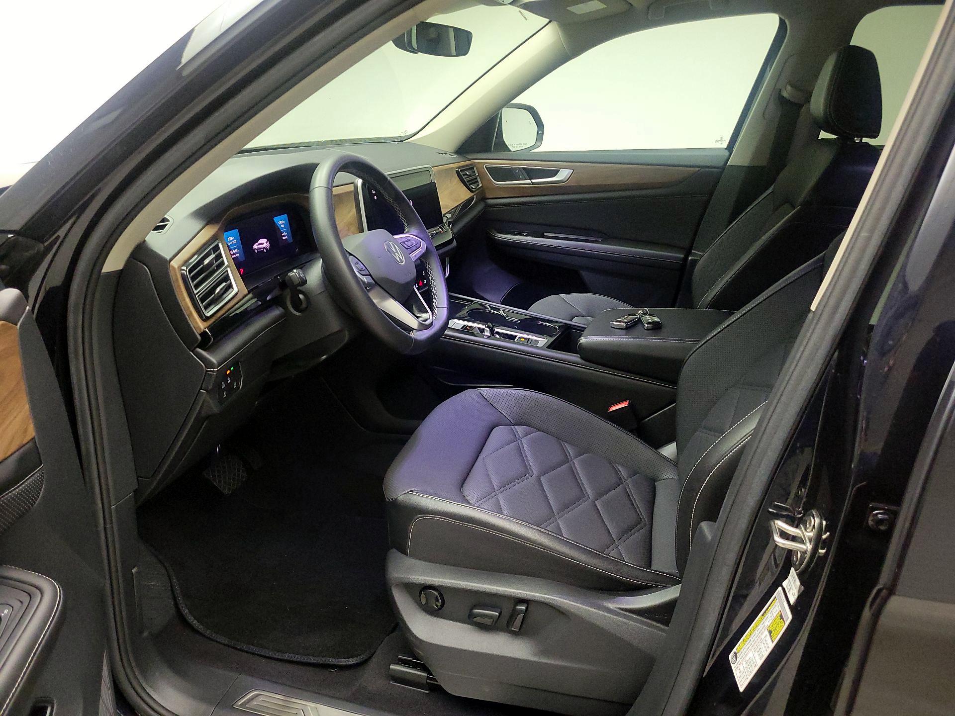 Thumbnail: 2024 Volkswagen Atlas - 9