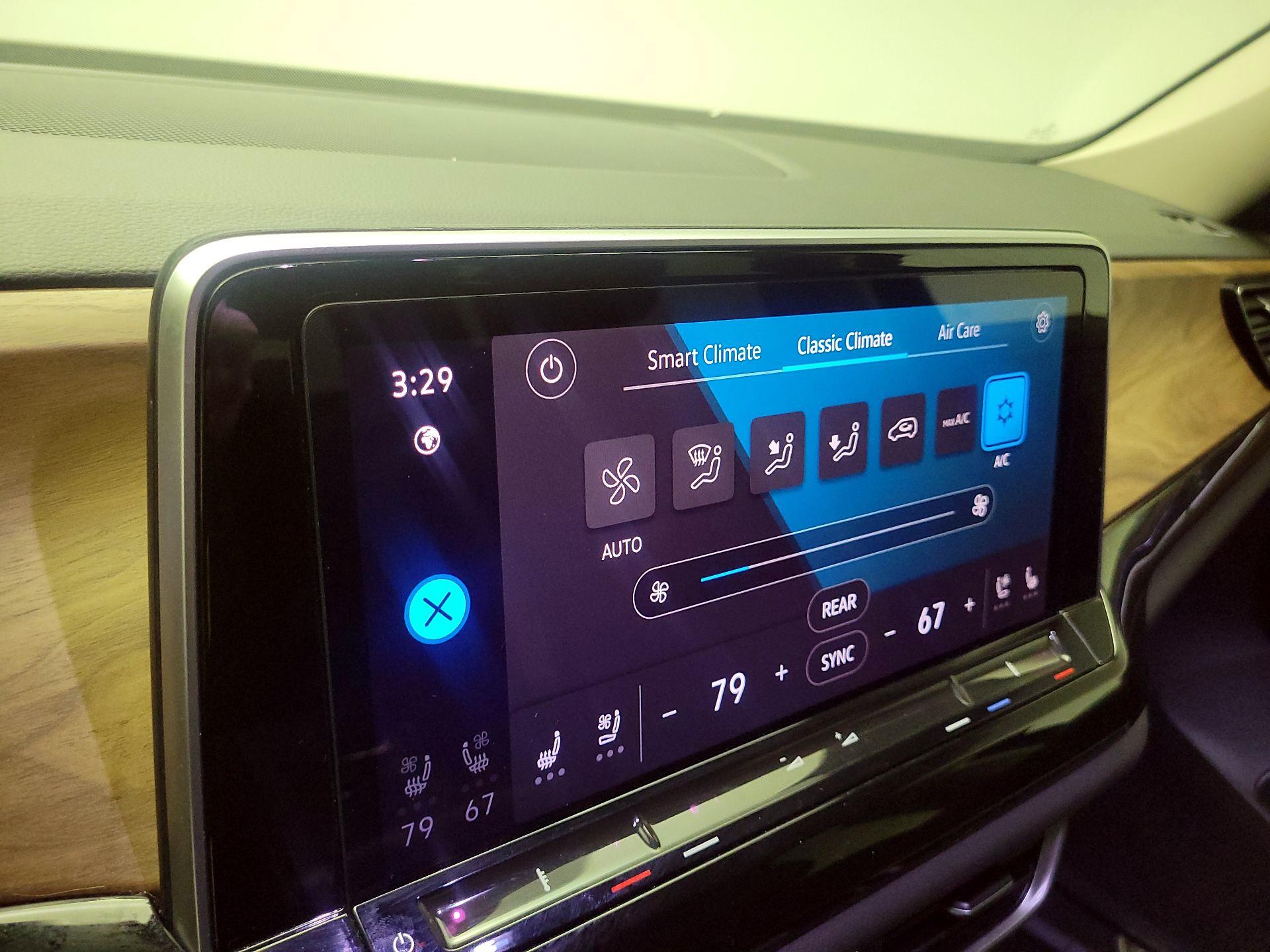 Thumbnail: 2024 Volkswagen Atlas - 14