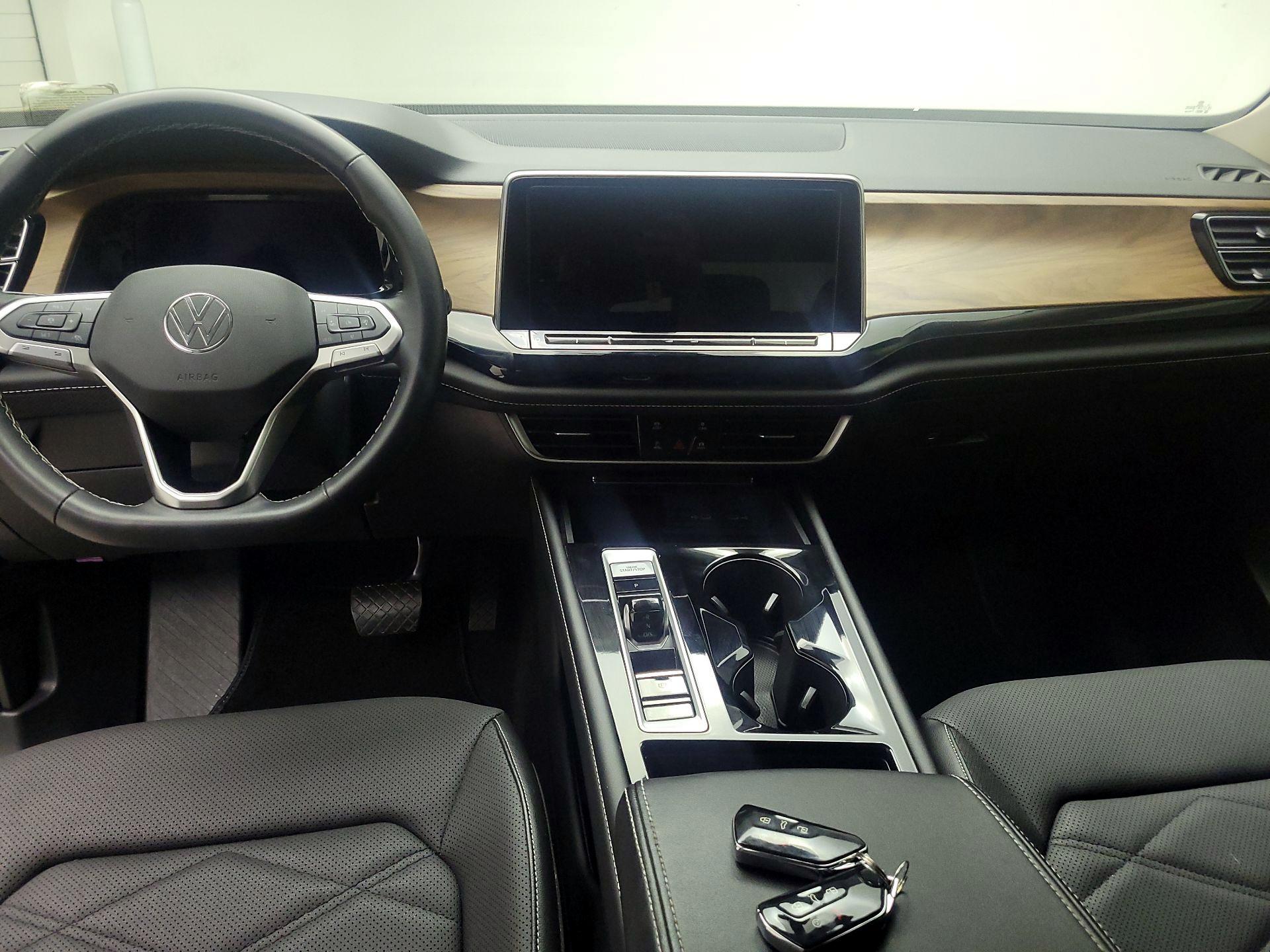 Thumbnail: 2024 Volkswagen Atlas - 8