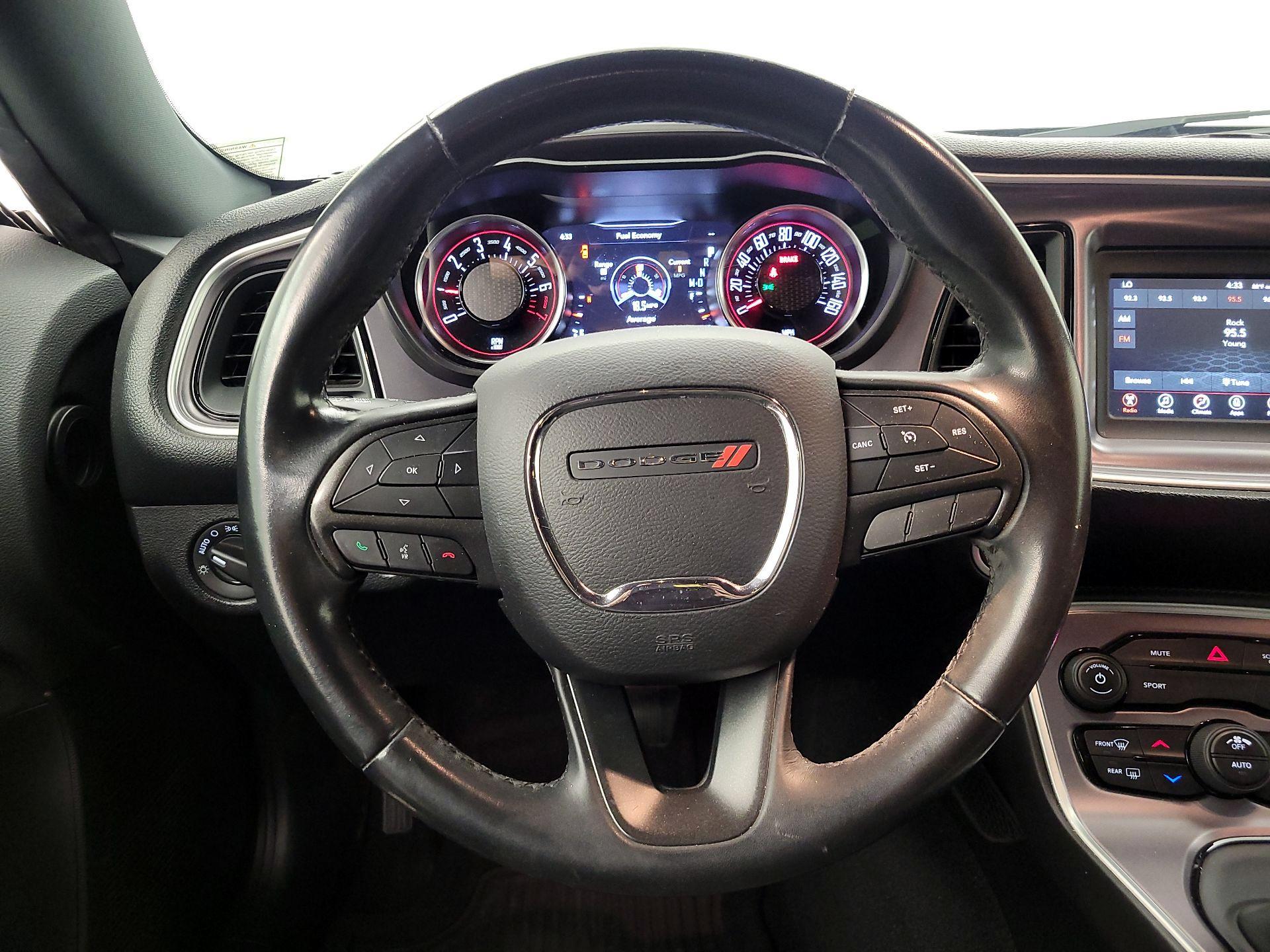 Thumbnail: 2019 Dodge Challenger - 10