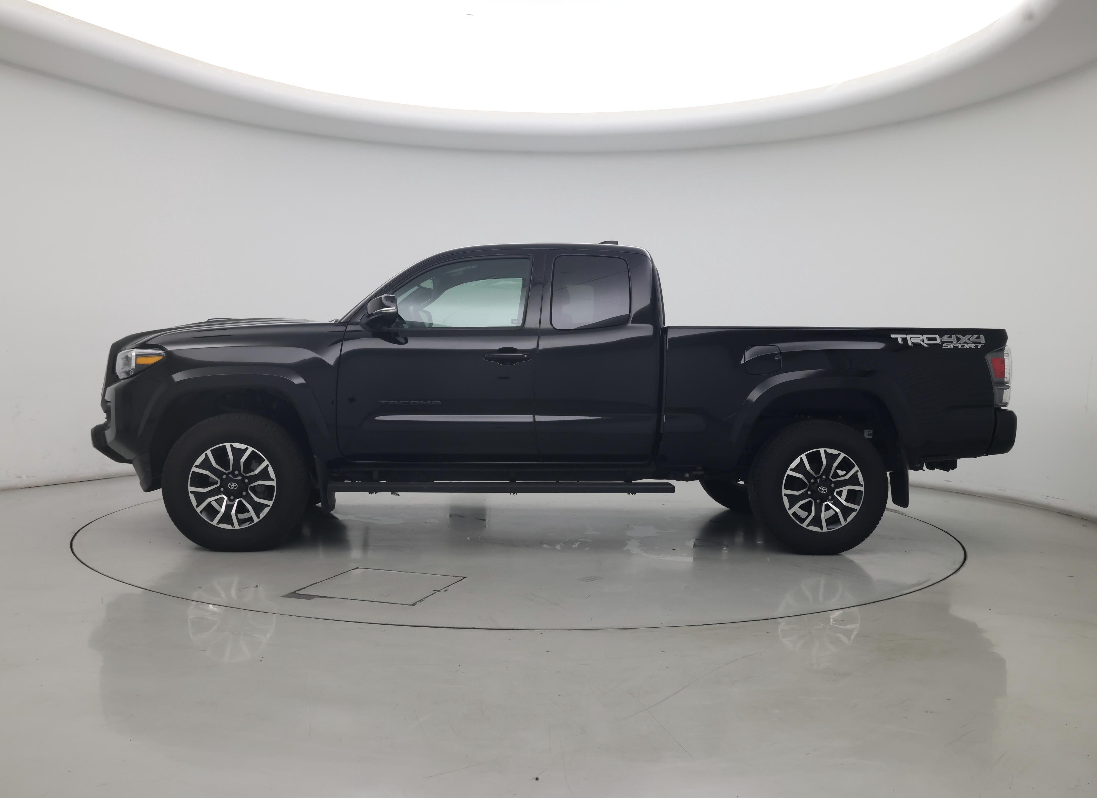 Thumbnail: 2023 Toyota Tacoma - 3