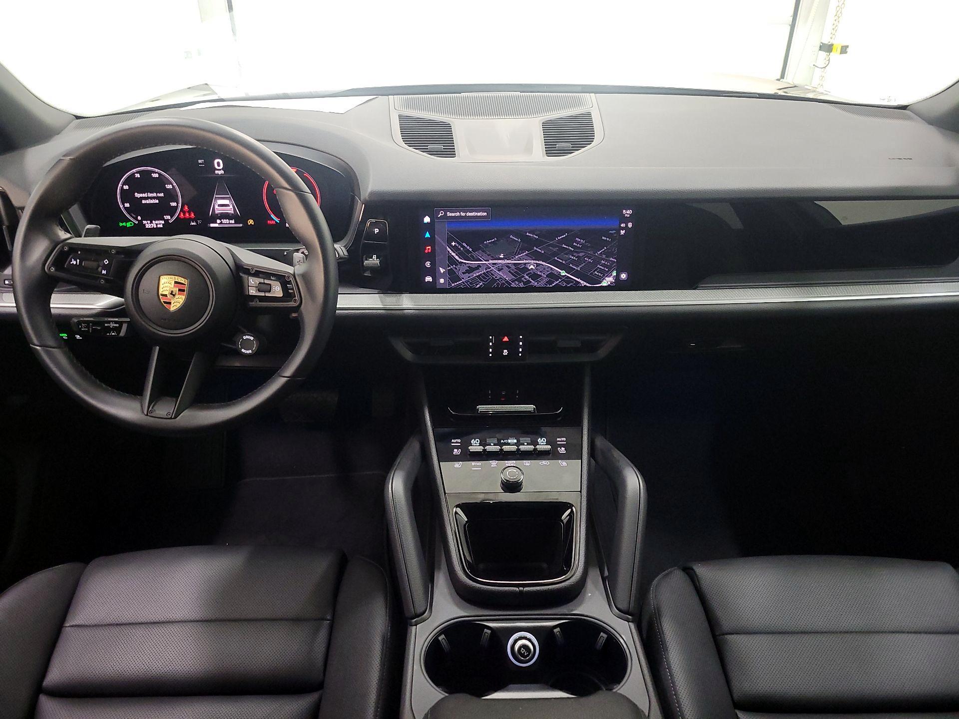 Thumbnail: 2024 Porsche Cayenne - 9