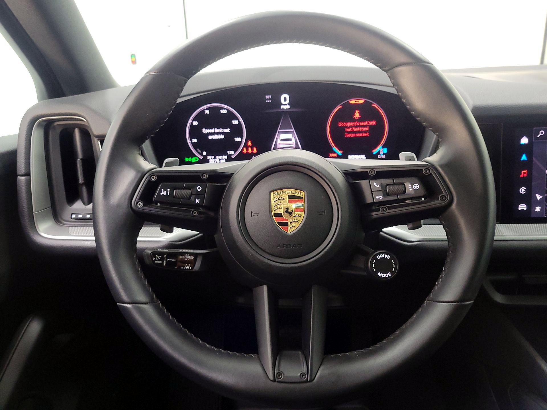 Thumbnail: 2024 Porsche Cayenne - 10