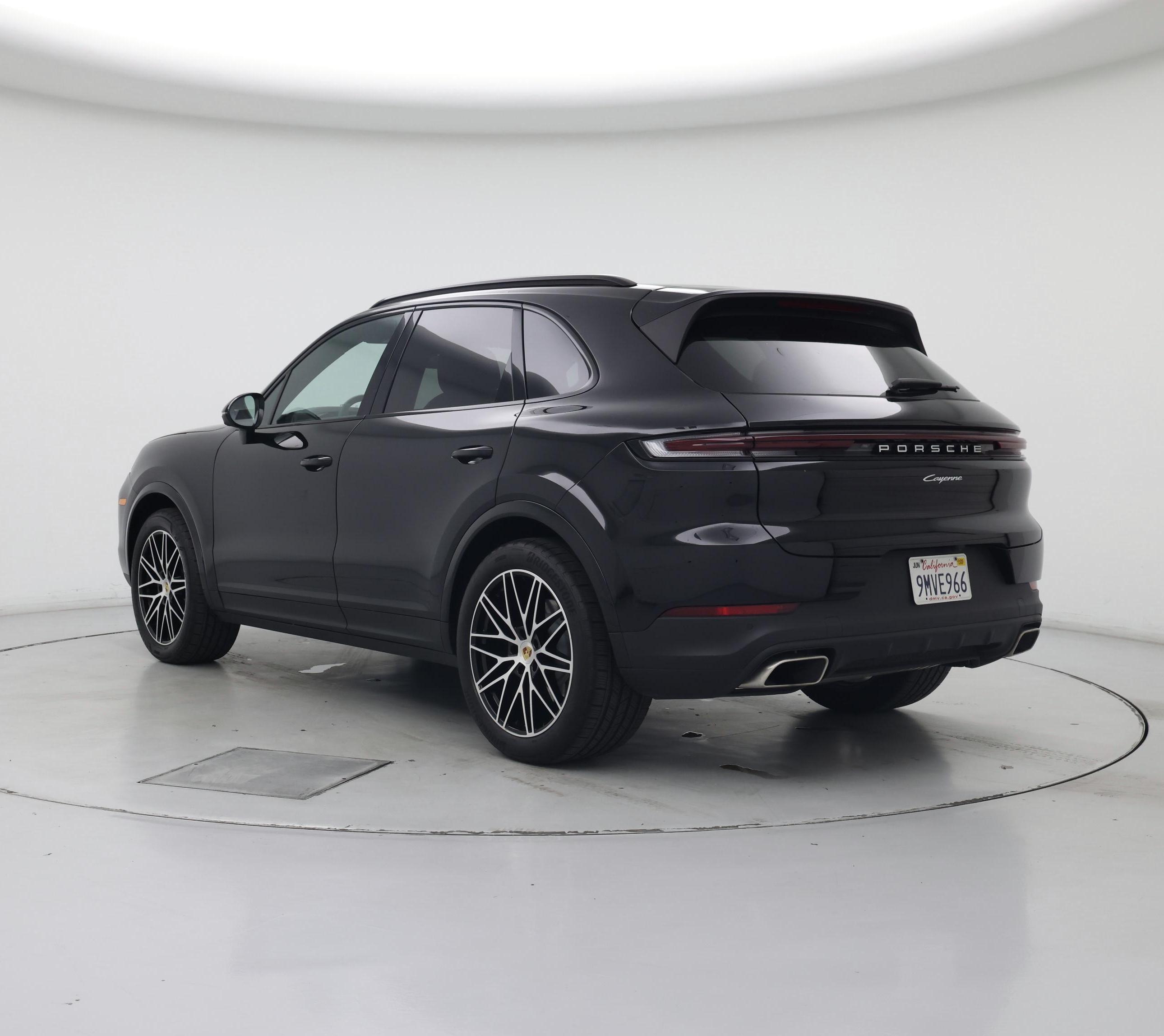 Thumbnail: 2024 Porsche Cayenne - 2