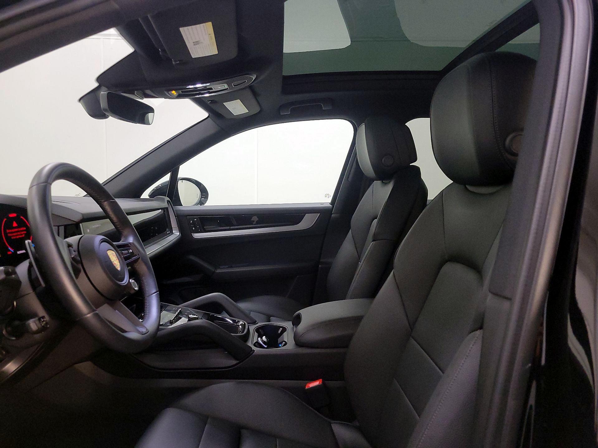 Thumbnail: 2024 Porsche Cayenne - 20