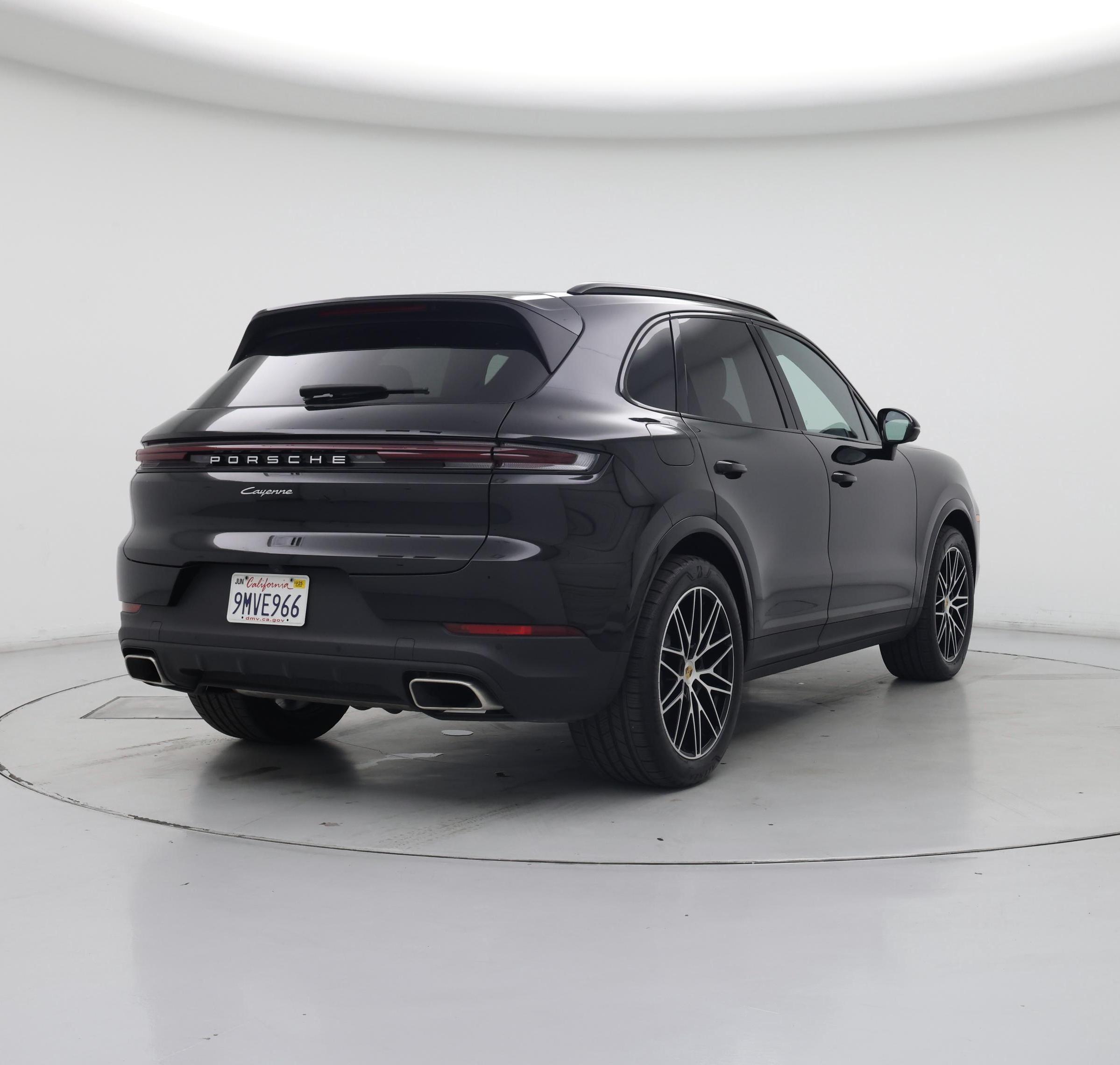 Thumbnail: 2024 Porsche Cayenne - 8