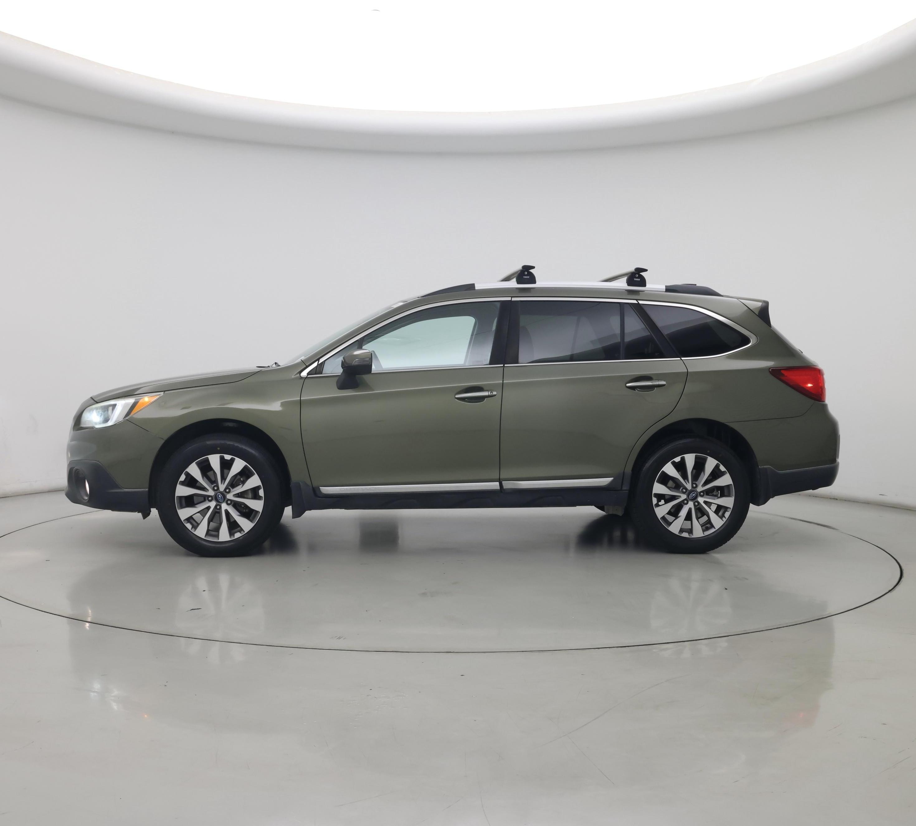 Thumbnail: 2017 Subaru Outback - 3