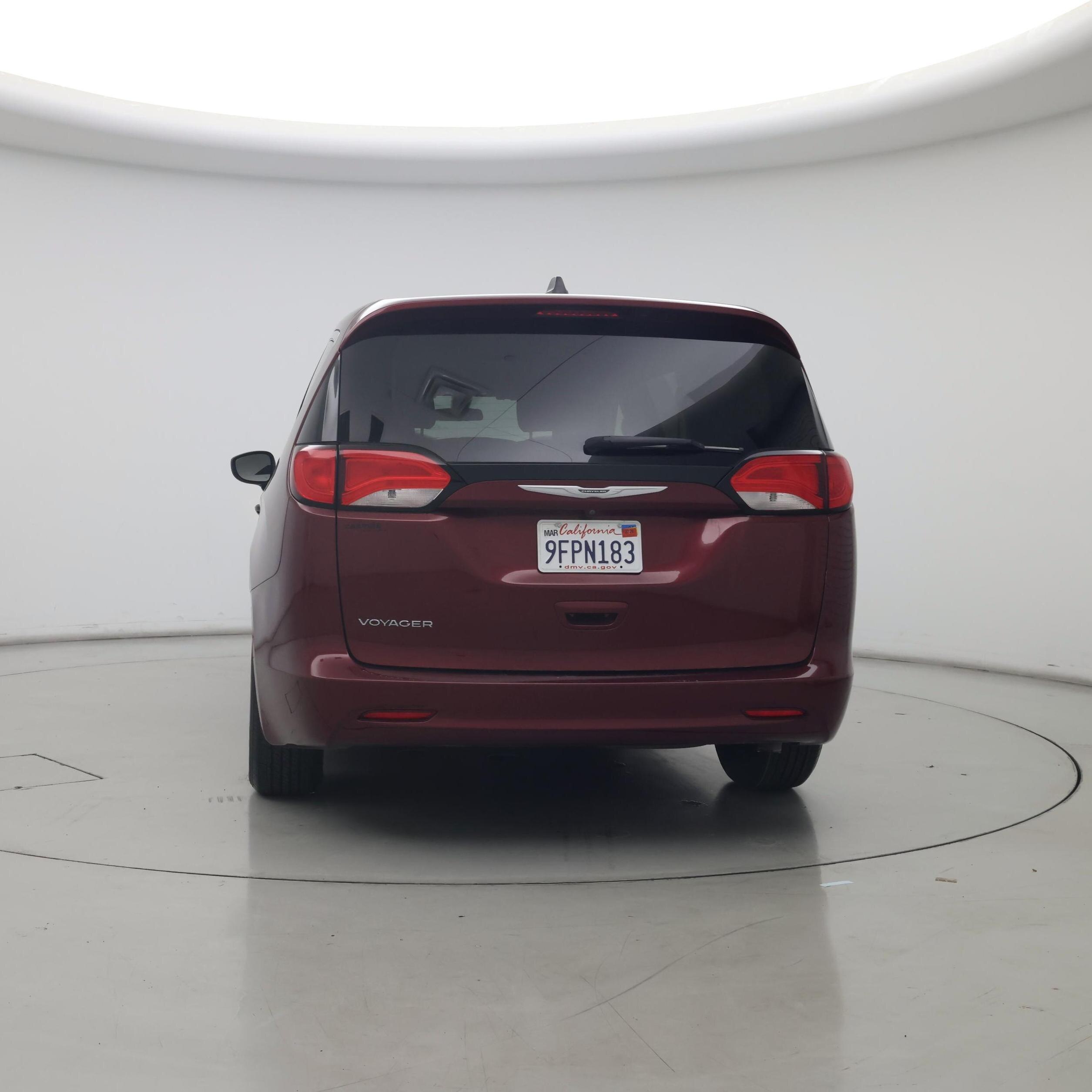 Thumbnail: 2021 Chrysler Voyager - 6