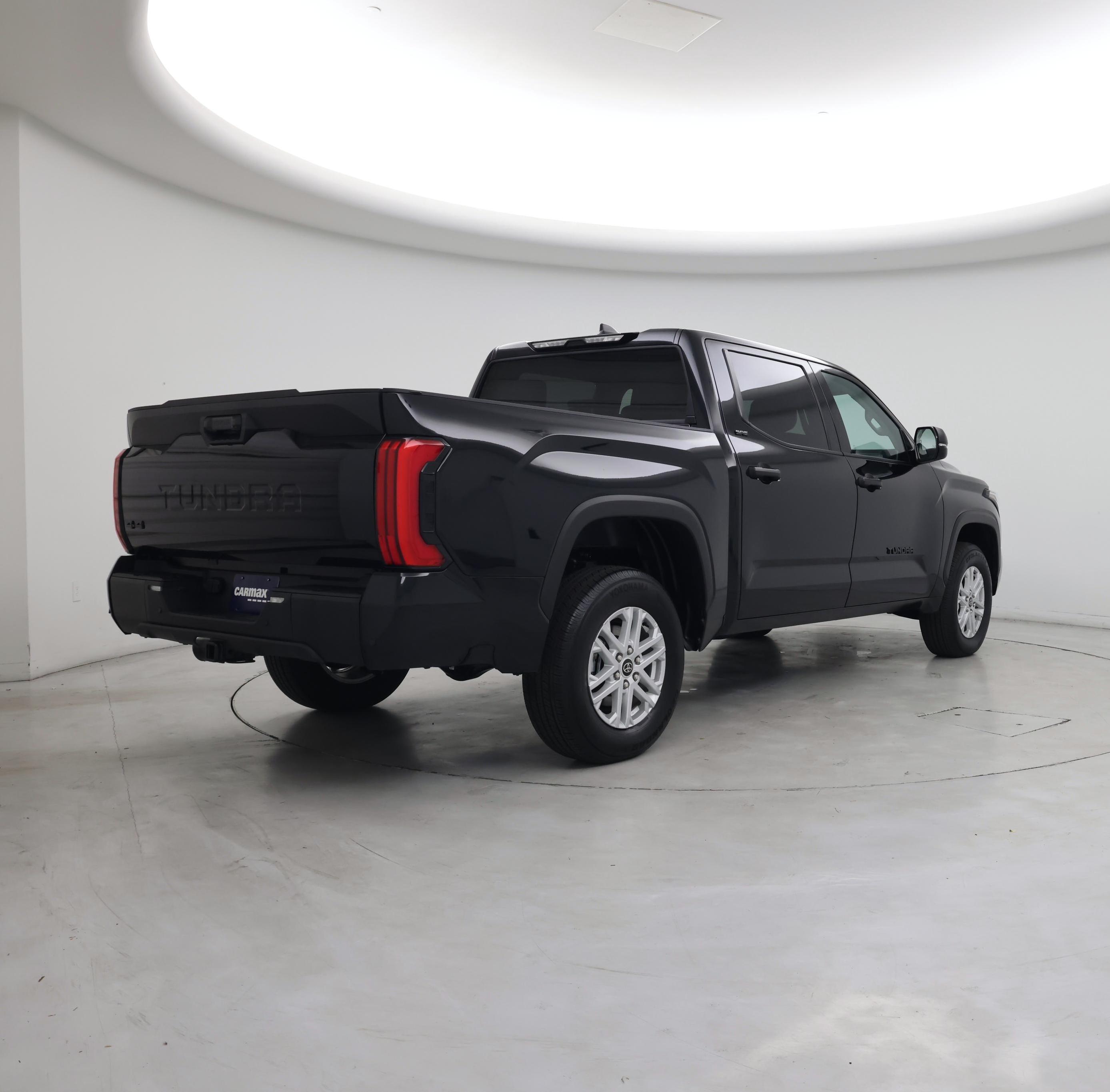 Thumbnail: 2024 Toyota Tundra - 8