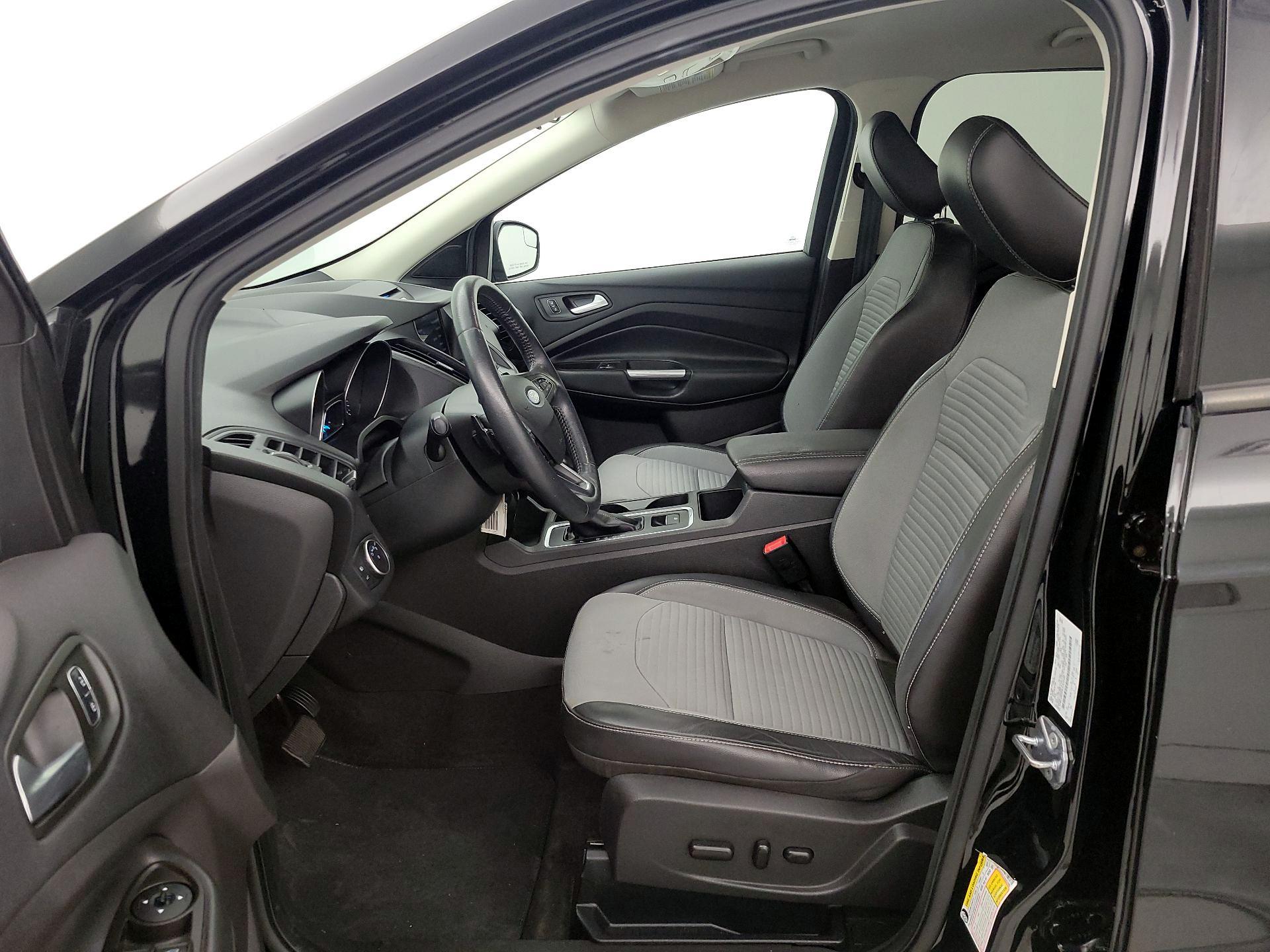 Thumbnail: 2018 Ford Escape - 11