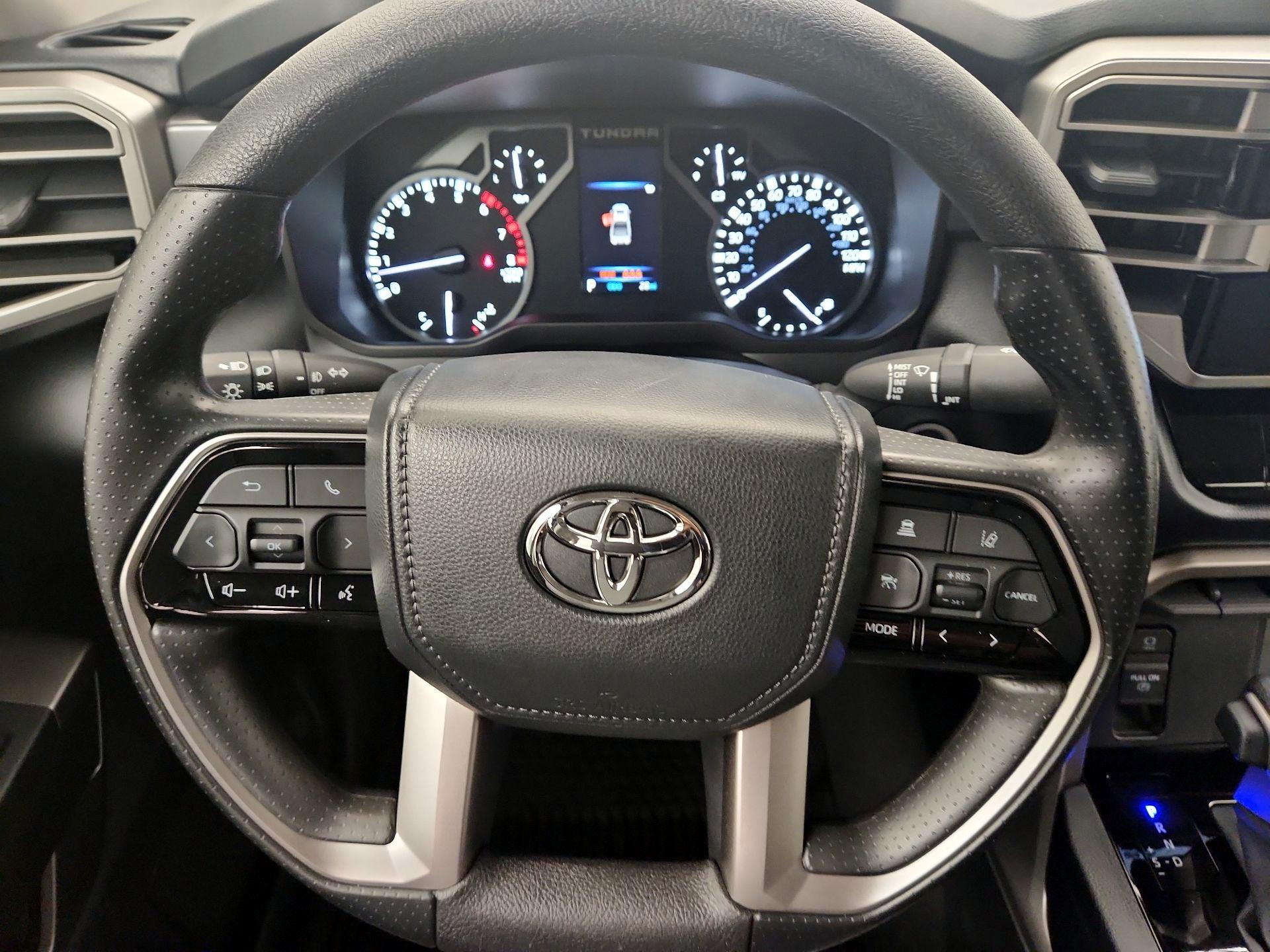 Thumbnail: 2024 Toyota Tundra - 10