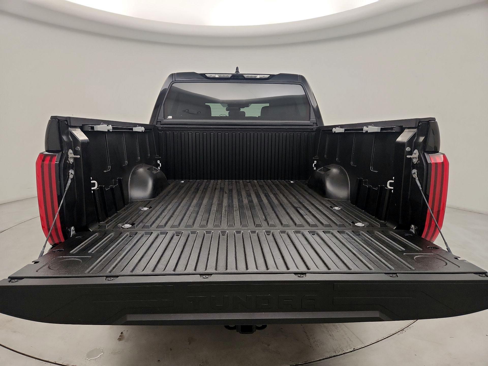 Thumbnail: 2024 Toyota Tundra - 20